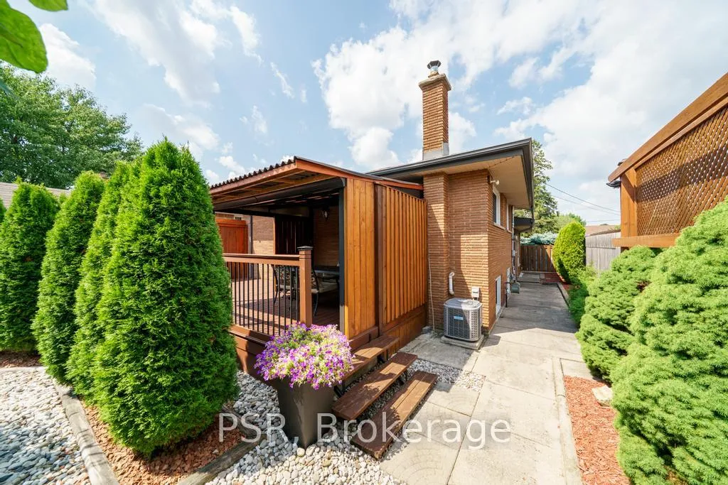 Photo 46 of 117 Sunrise Drive, Hamilton, Greenford — HOMEH