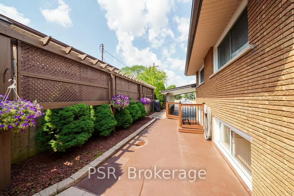 Photo 50 of 117 Sunrise Drive, Hamilton, Greenford — HOMEH