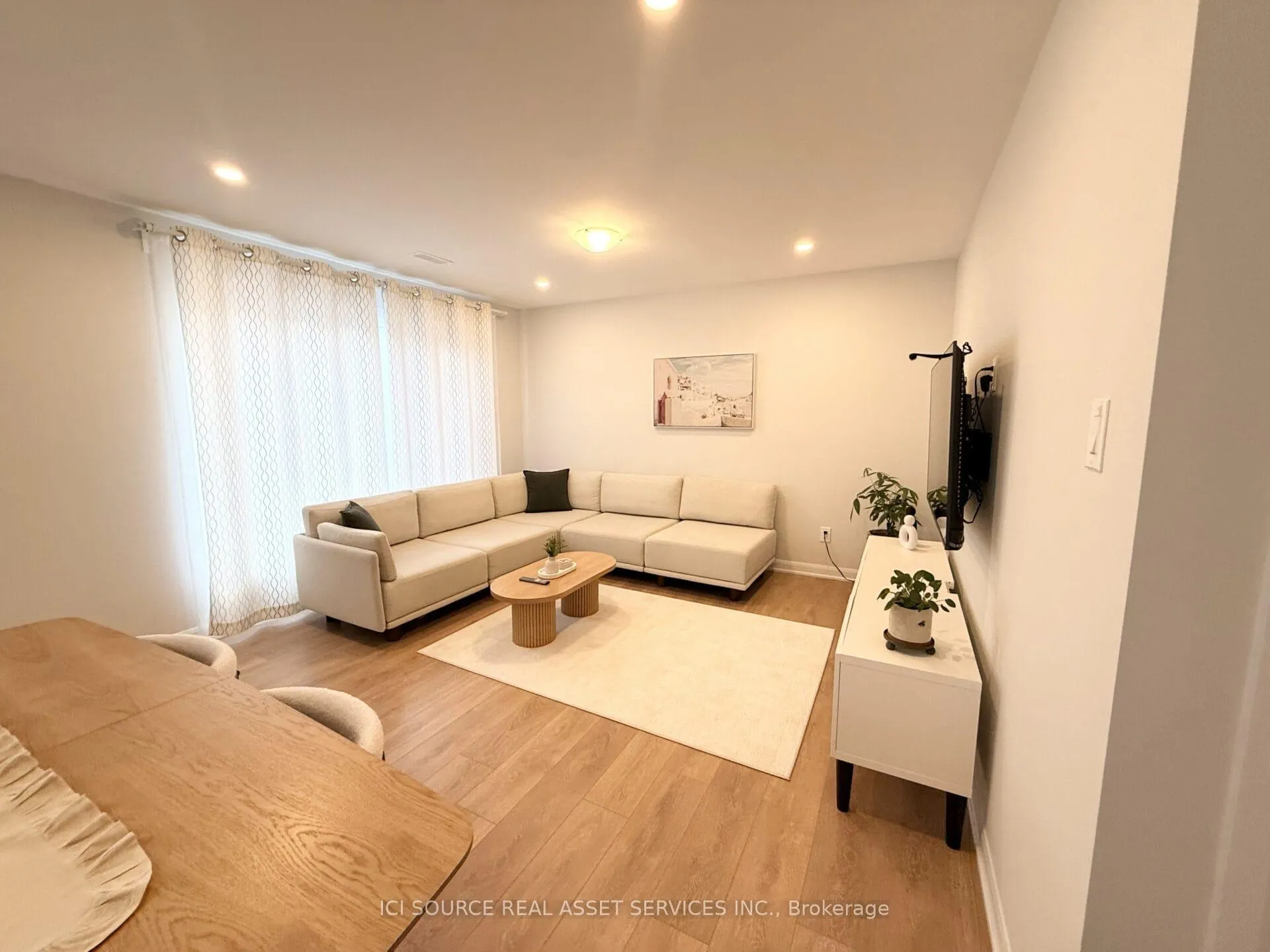 Photo 2 of 1605 Creekway Private, Ottawa, Kanata - Kanata Lakes/Heritage Hills — HOMEH