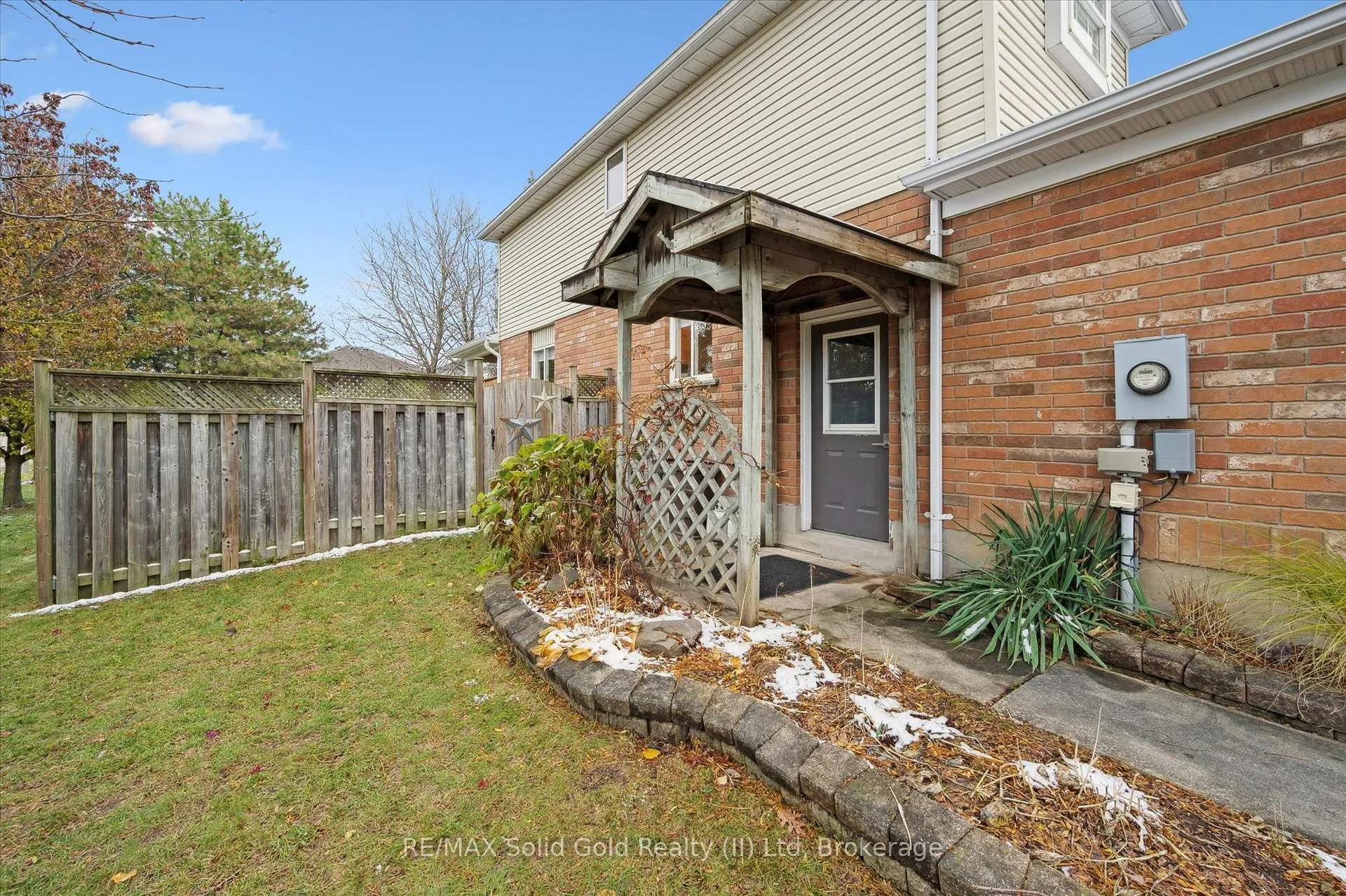 Photo 4 of 596 Canso Place, Waterloo — HOMEH