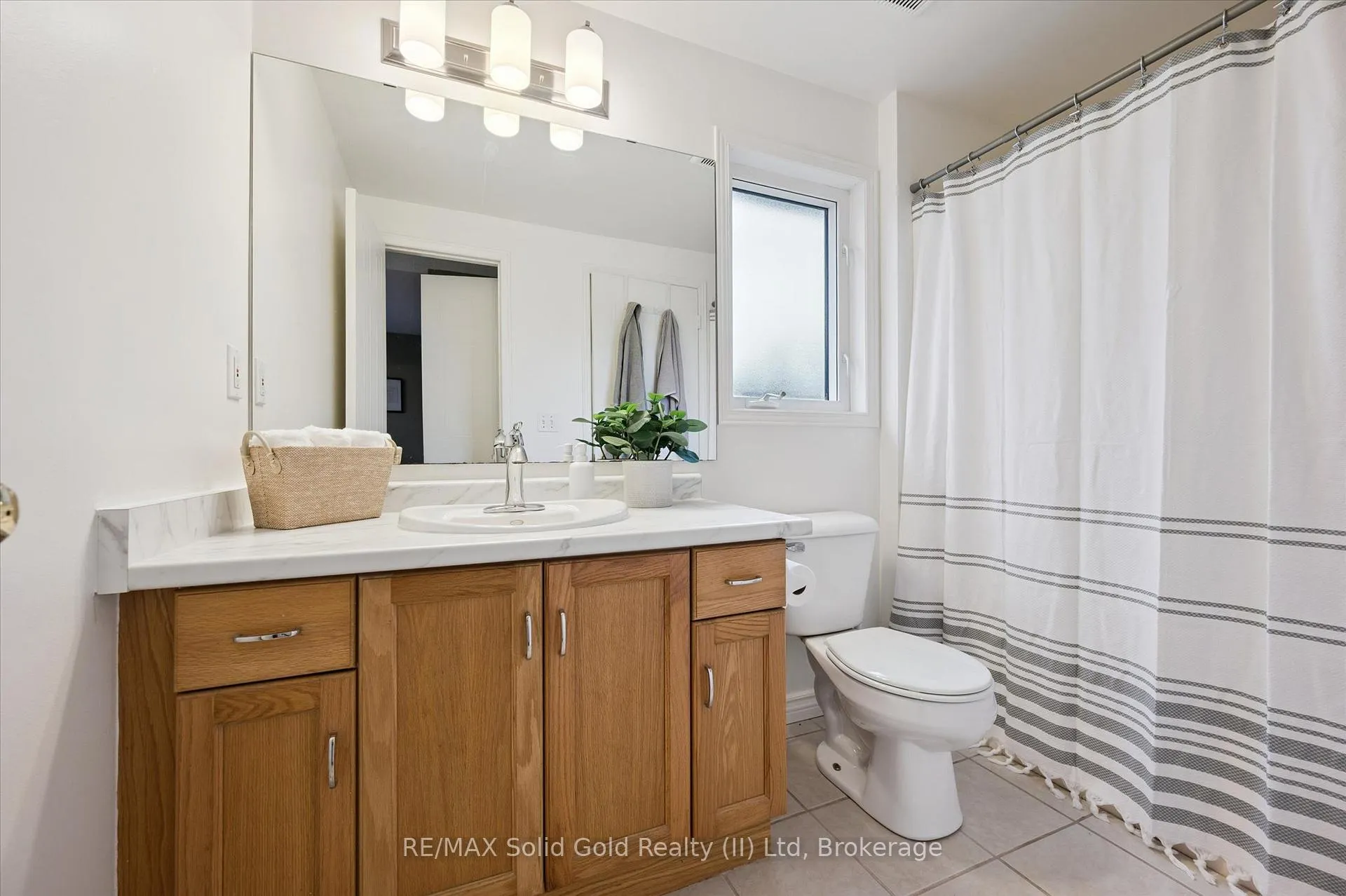 Photo 25 of 596 Canso Place, Waterloo — HOMEH