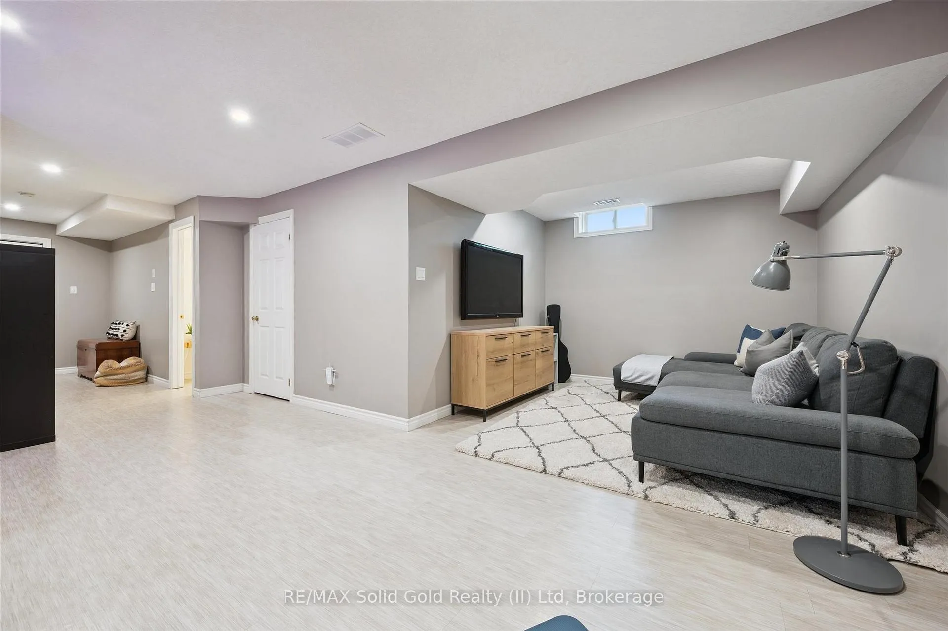 Photo 31 of 596 Canso Place, Waterloo — HOMEH