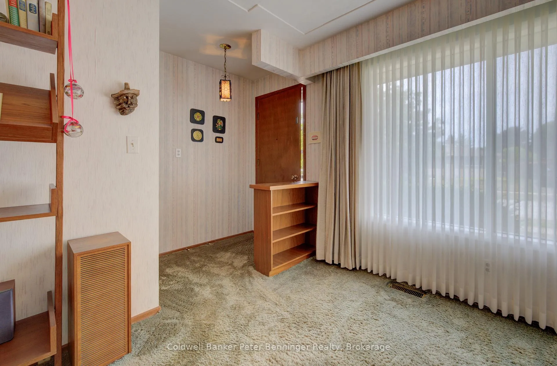 Photo 5 of 55 Dreger Avenue, Kitchener — HOMEH