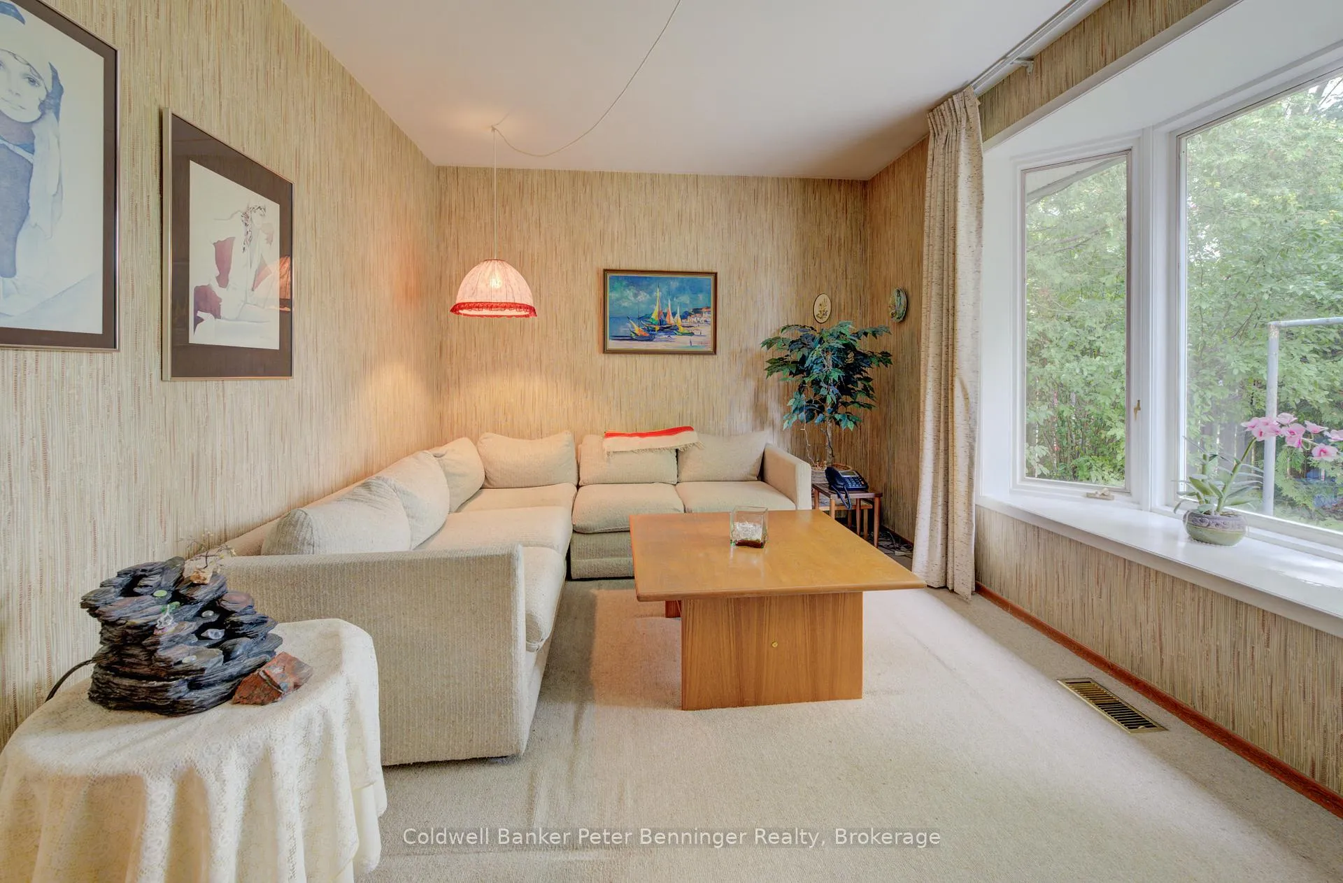 Photo 11 of 55 Dreger Avenue, Kitchener — HOMEH