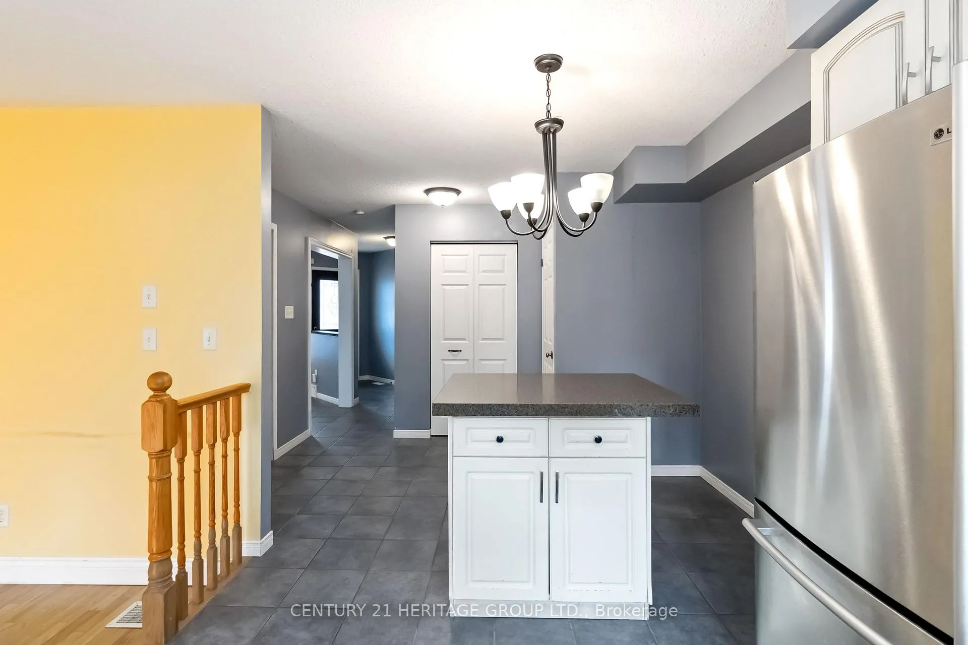 Photo 20 of 77 Doyle Drive, Guelph, Clairfields/Hanlon Business Park — HOMEH