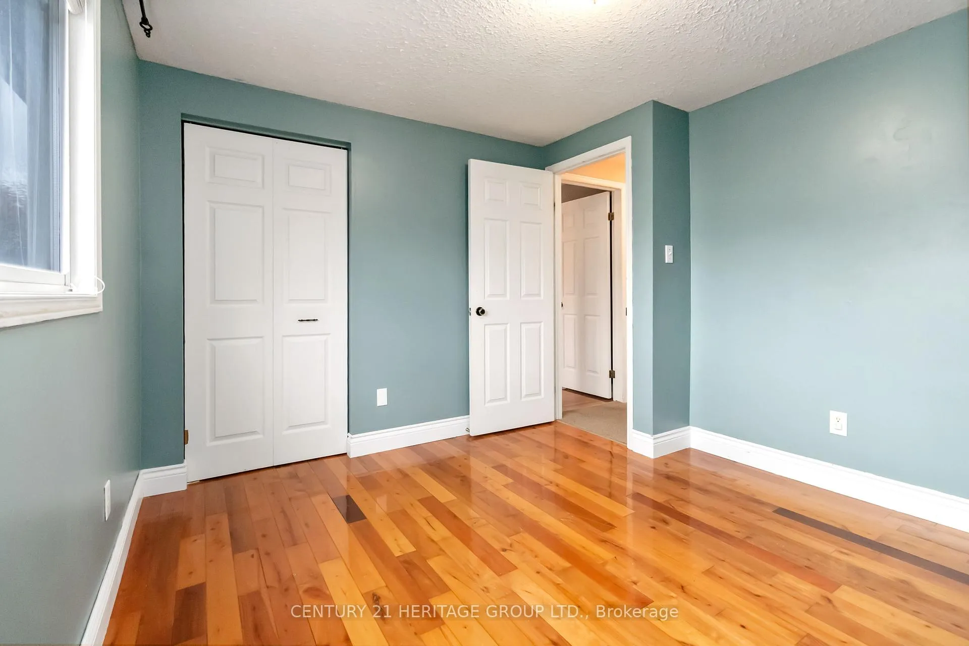 Photo 41 of 77 Doyle Drive, Guelph, Clairfields/Hanlon Business Park — HOMEH