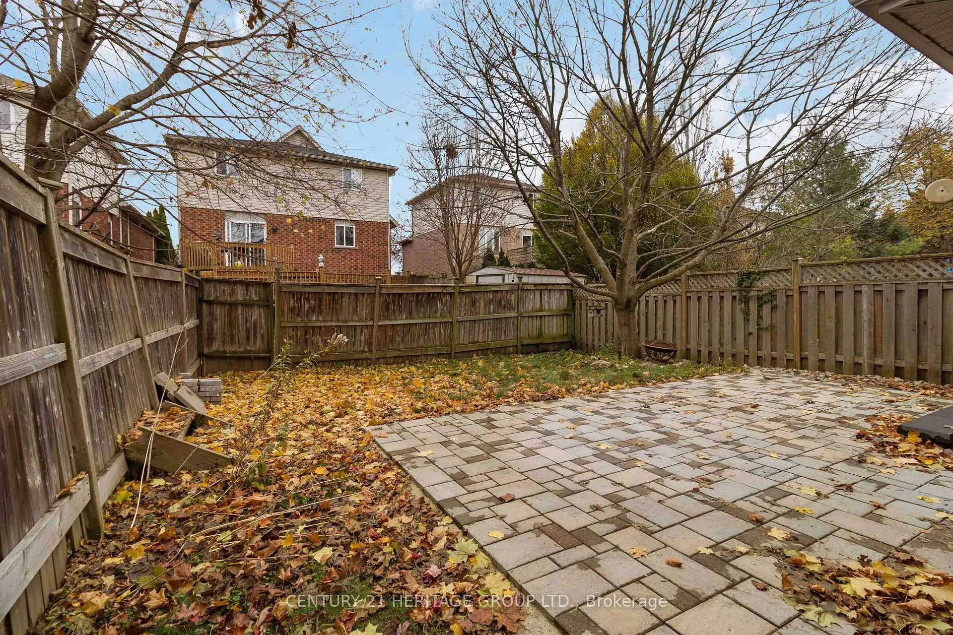 Photo 49 of 77 Doyle Drive, Guelph, Clairfields/Hanlon Business Park — HOMEH