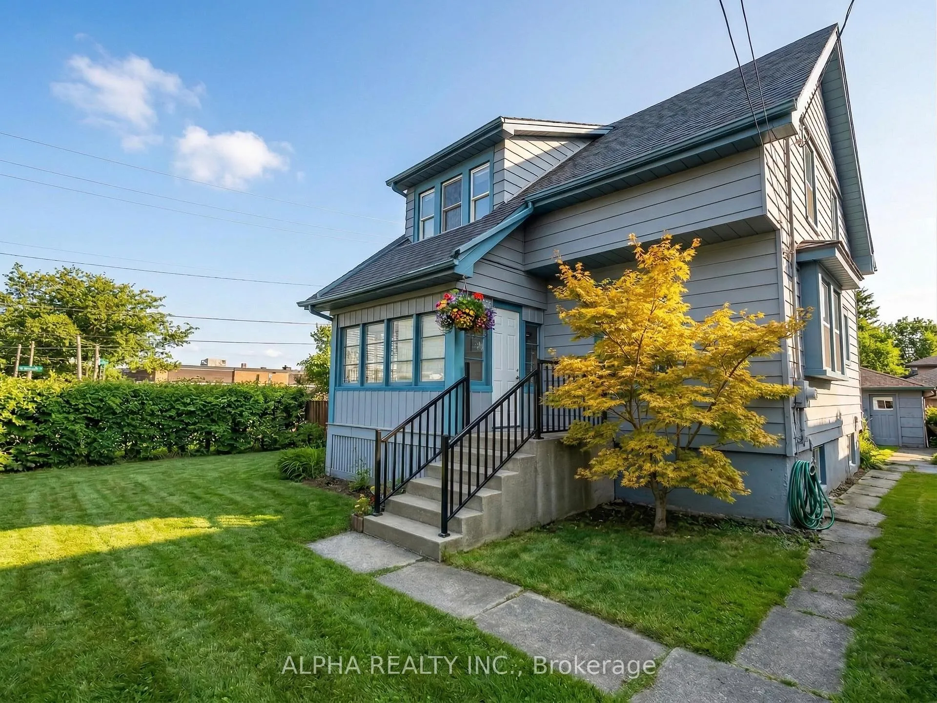Photo 1 of Unit Upper, 92 Nelson Street W, Brampton, Downtown Brampton — HOMEH