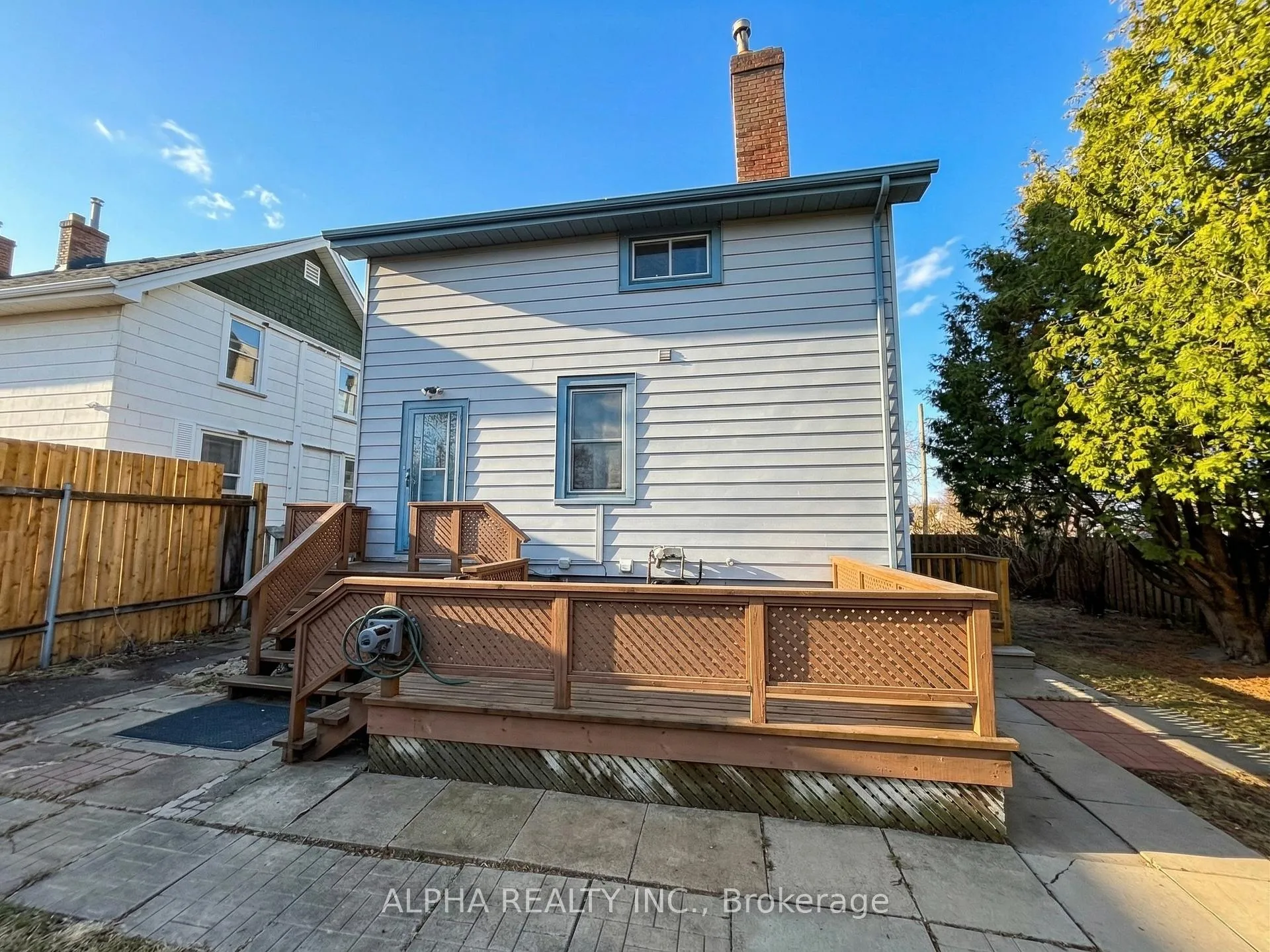 Photo 15 of Unit Upper, 92 Nelson Street W, Brampton, Downtown Brampton — HOMEH