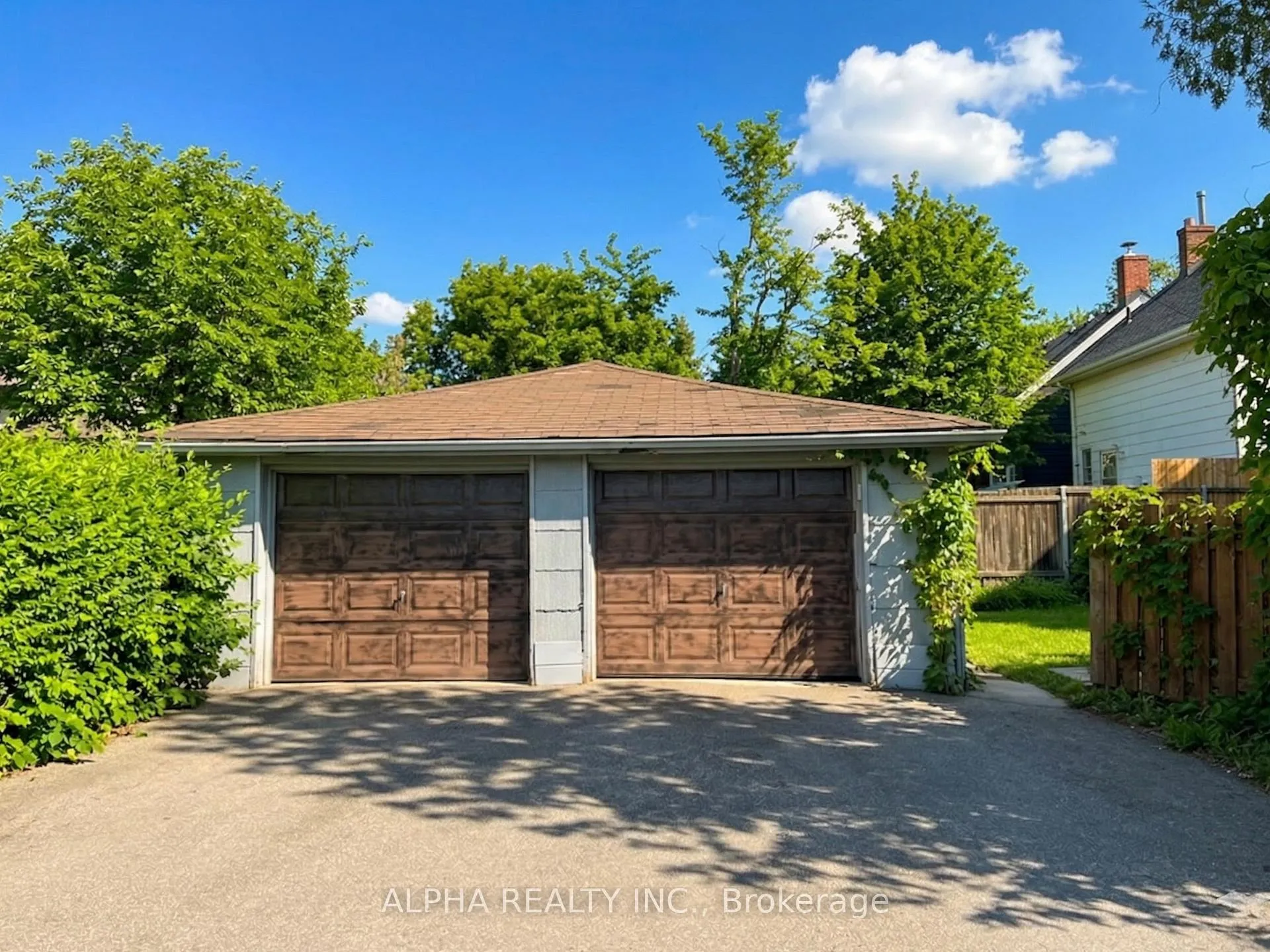Photo 16 of Unit Upper, 92 Nelson Street W, Brampton, Downtown Brampton — HOMEH