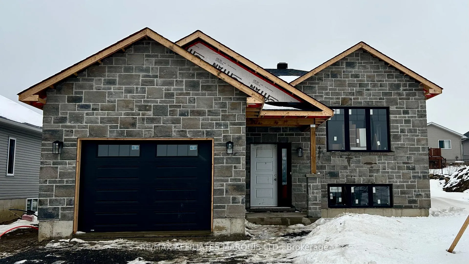 Photo 1 of 209 Ruby Drive, Cornwall — HOMEH