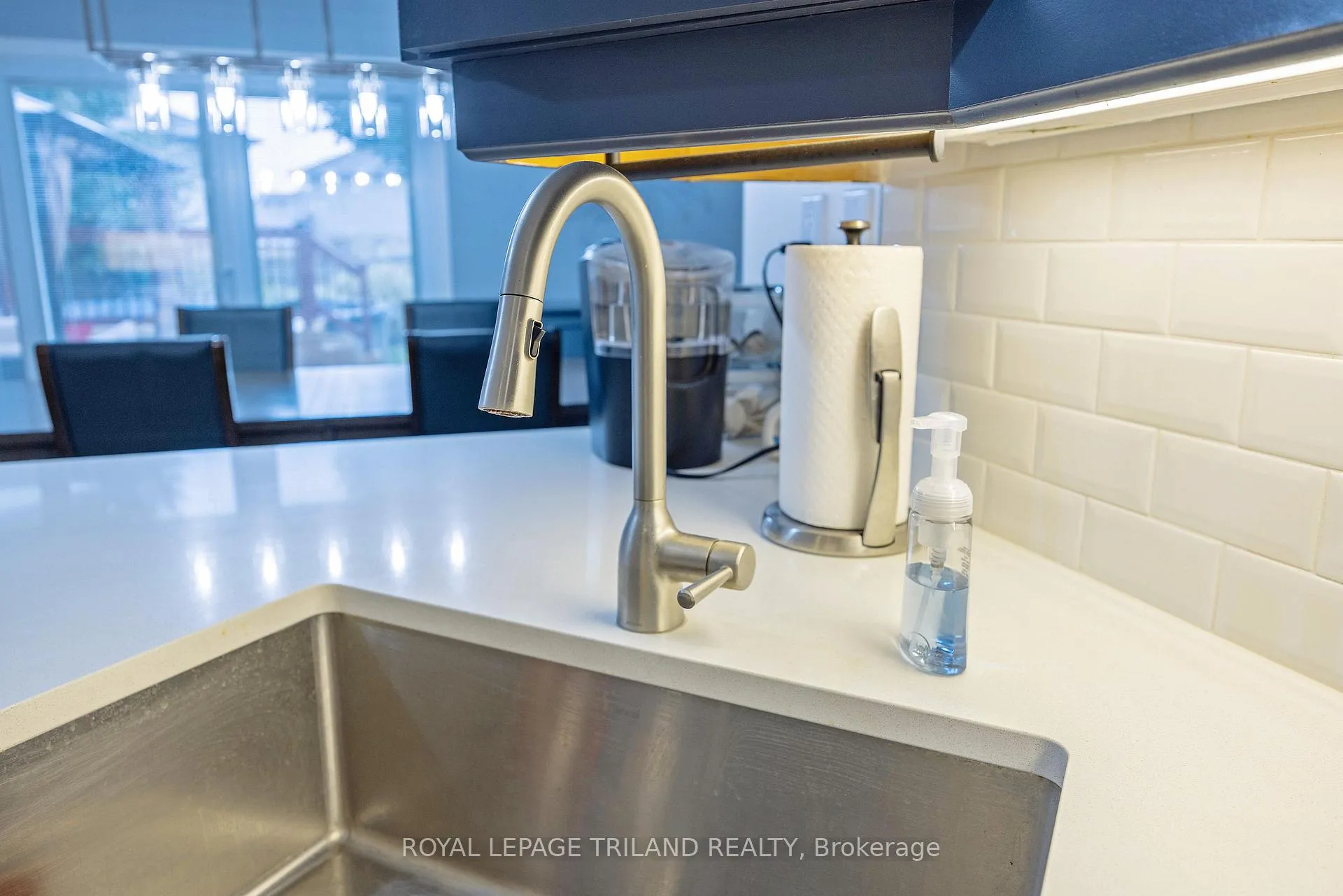 Photo 18 of 41 Penhale Avenue, St. Thomas — HOMEH