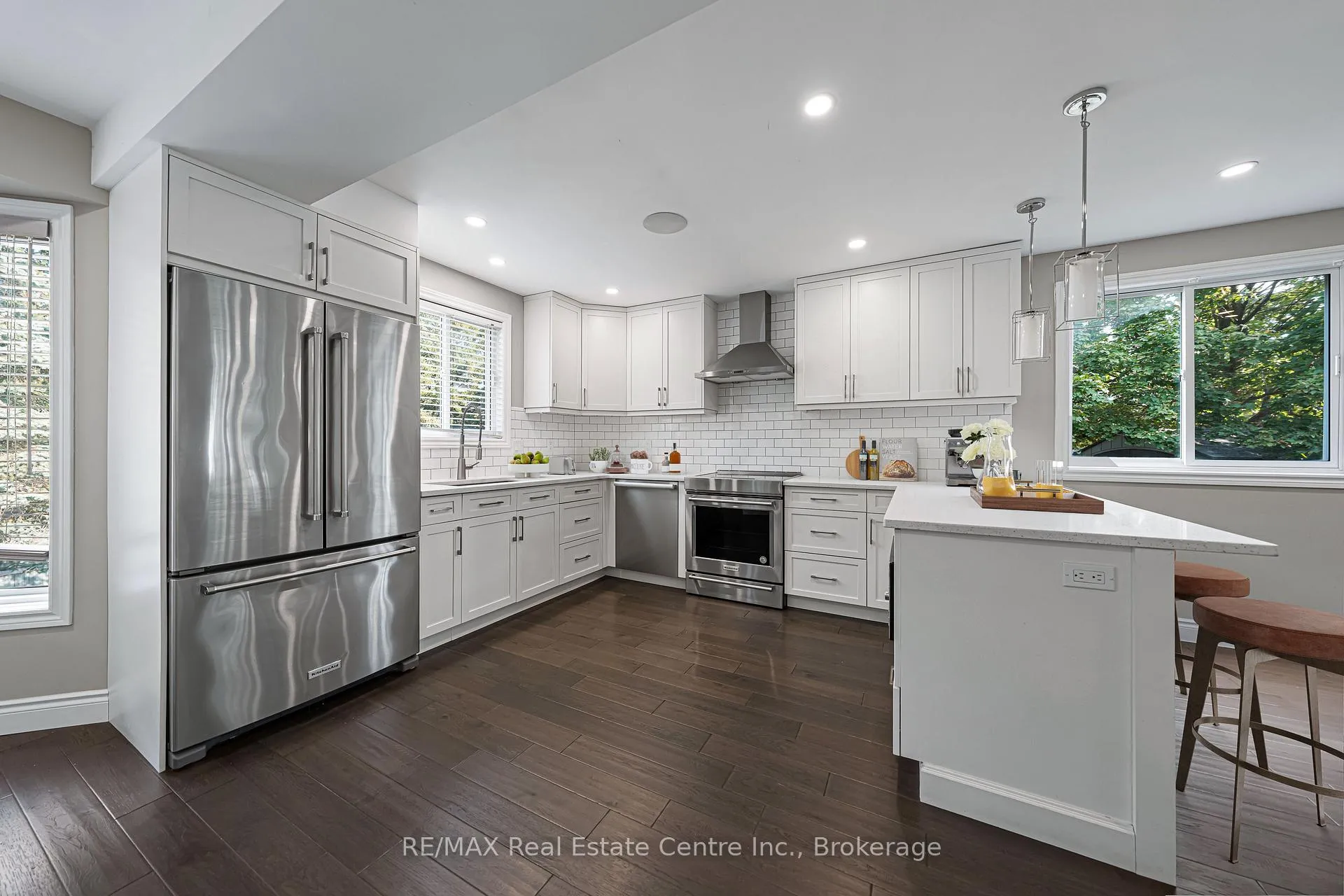 Photo 8 of 368 Cavendish Drive, Waterloo — HOMEH