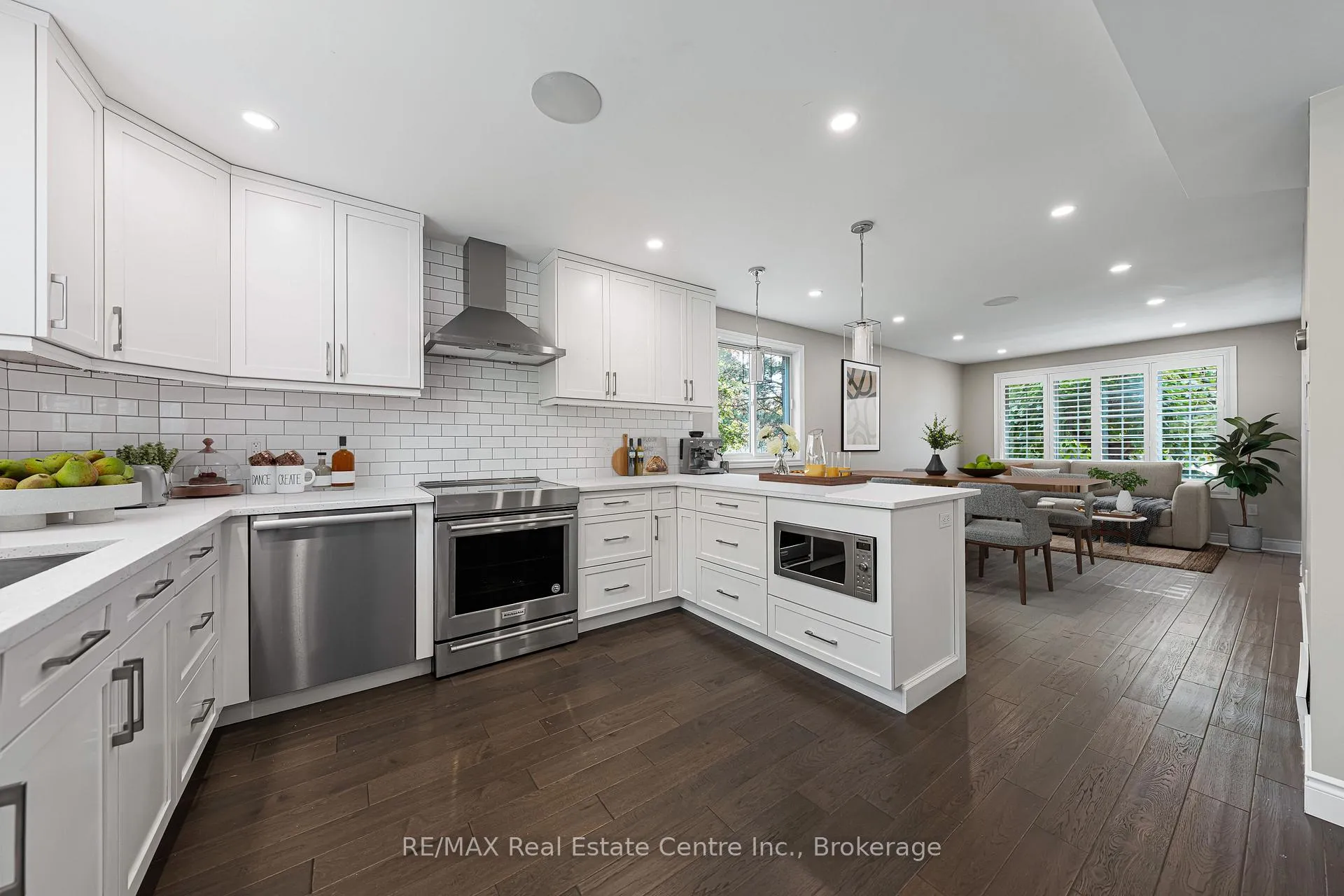 Photo 9 of 368 Cavendish Drive, Waterloo — HOMEH