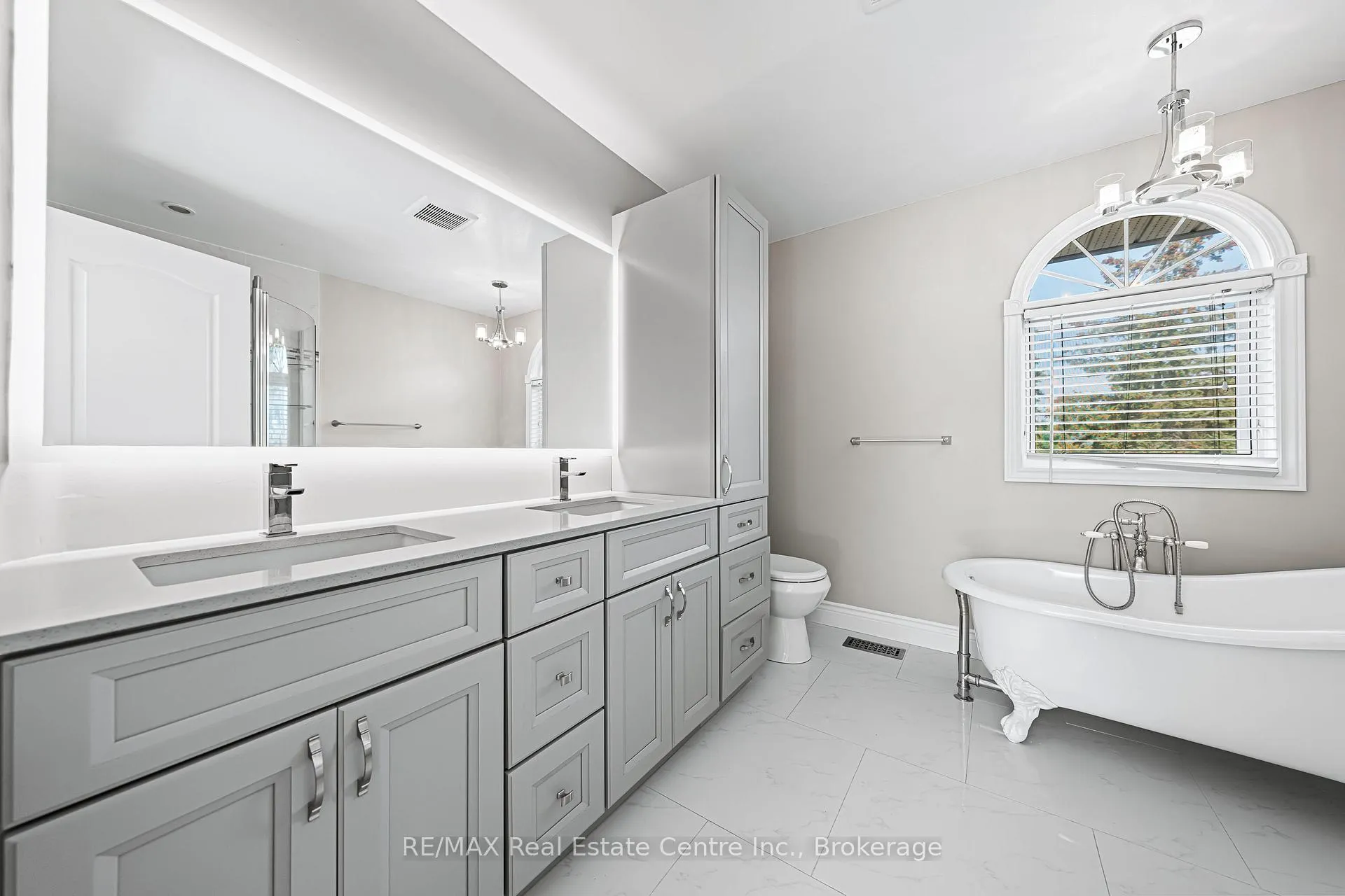 Photo 26 of 368 Cavendish Drive, Waterloo — HOMEH