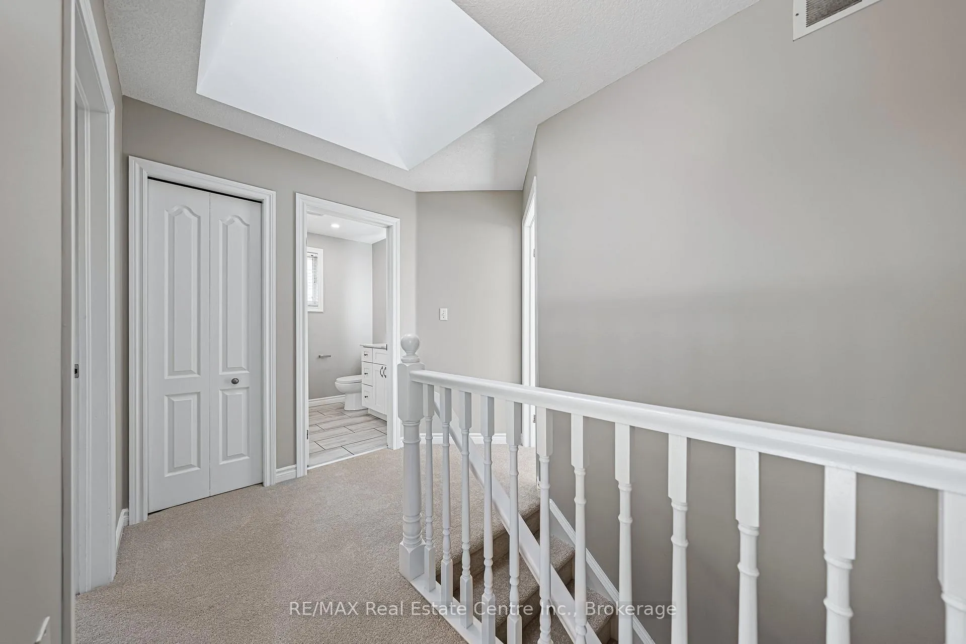 Photo 35 of 368 Cavendish Drive, Waterloo — HOMEH