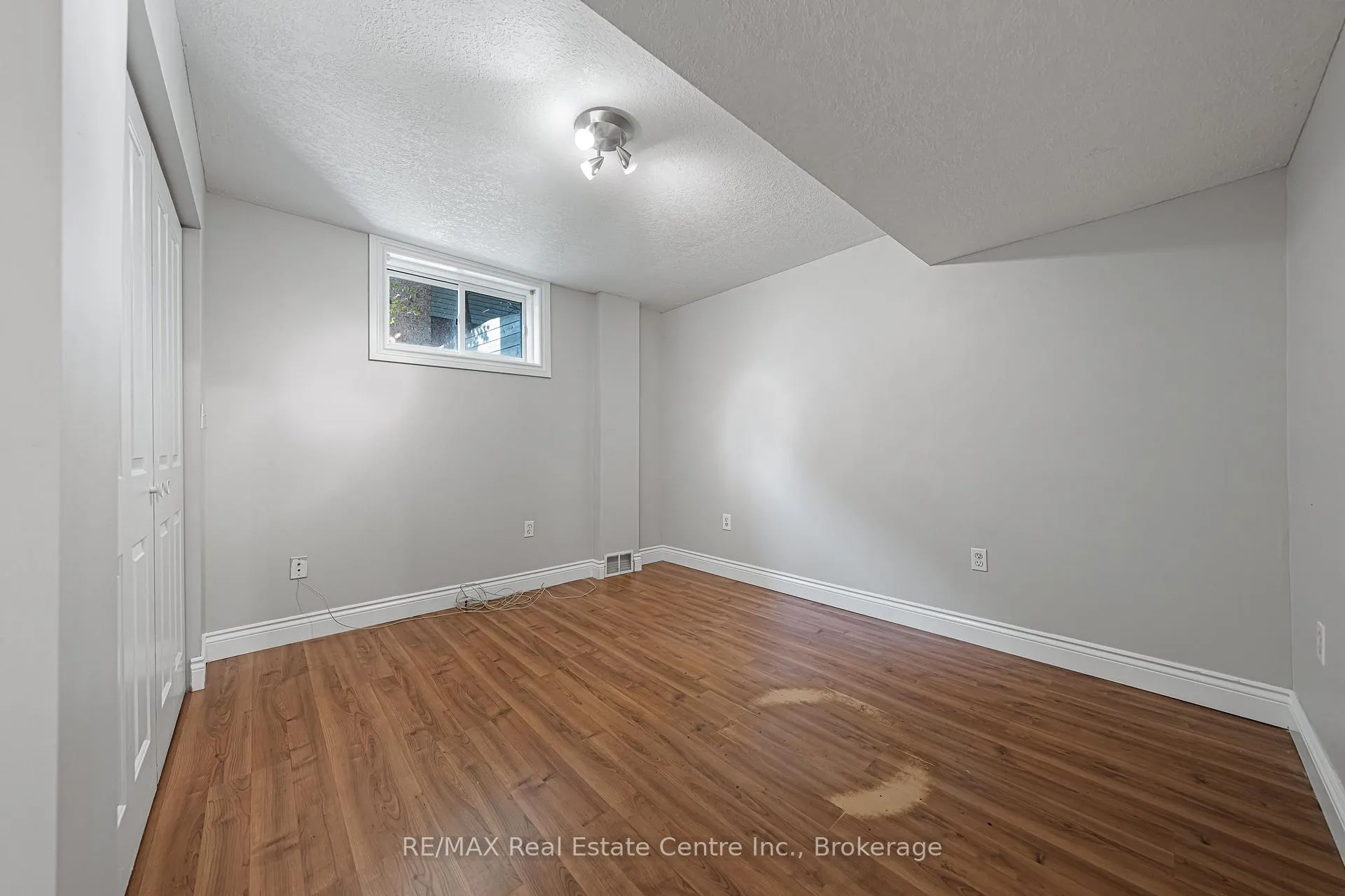 Photo 41 of 368 Cavendish Drive, Waterloo — HOMEH
