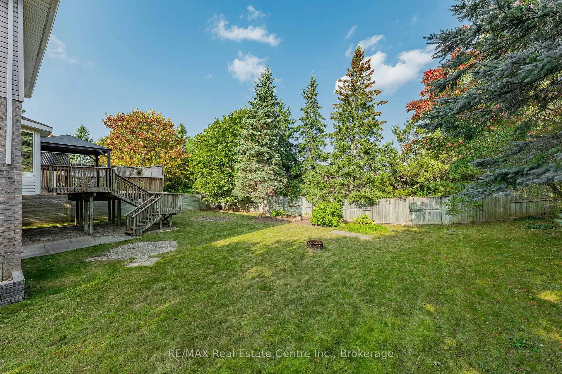 Photo 46 of 368 Cavendish Drive, Waterloo — HOMEH