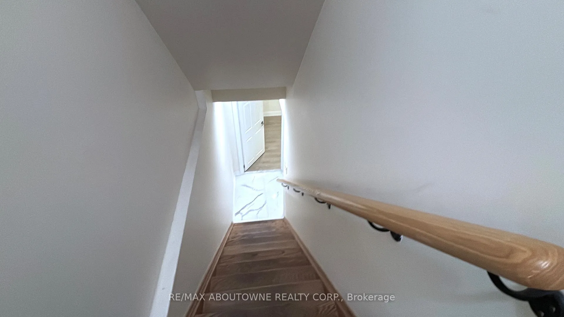 Photo 2 of 519 Downes Jackson - Bsmnt Heights, Milton, Harrison — HOMEH