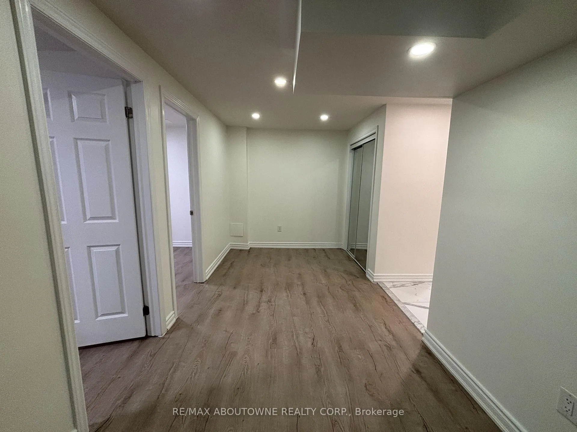 Photo 4 of 519 Downes Jackson - Bsmnt Heights, Milton, Harrison — HOMEH