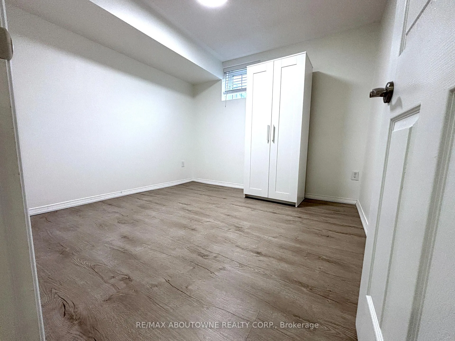 Photo 10 of 519 Downes Jackson - Bsmnt Heights, Milton, Harrison — HOMEH