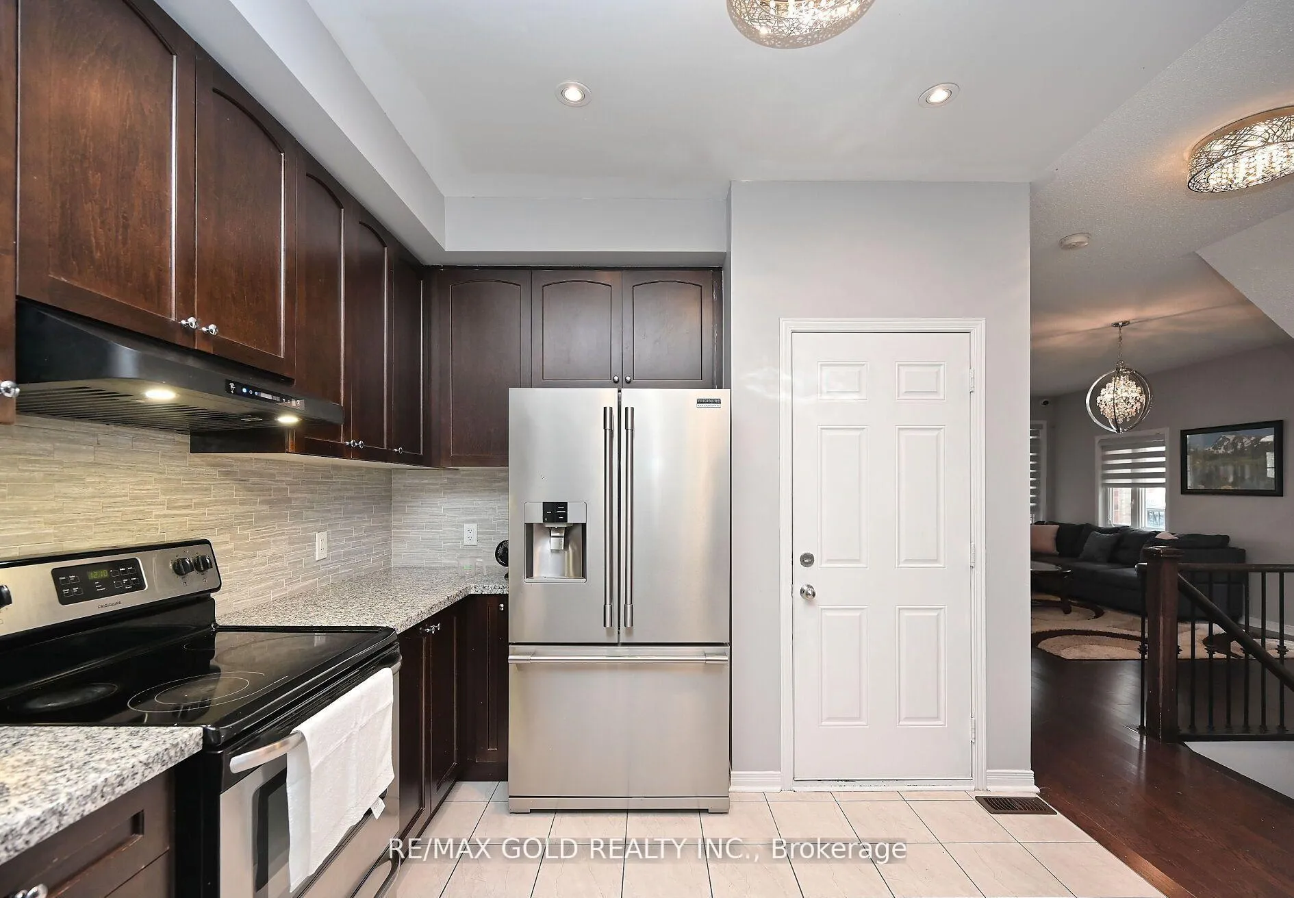 Photo 15 of 96 Ledger Point Crescent, Brampton, Sandringham-Wellington North — HOMEH