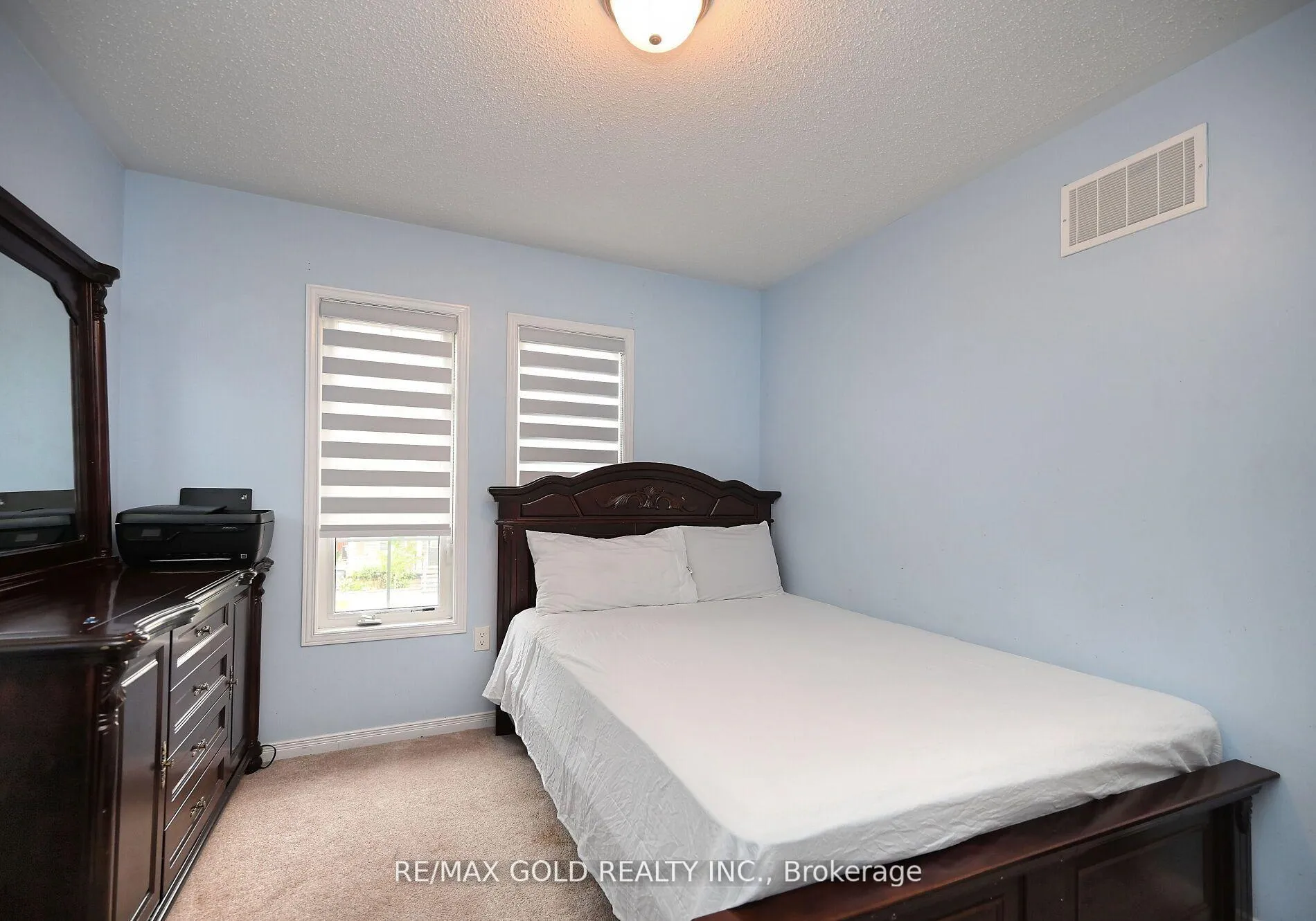 Photo 29 of 96 Ledger Point Crescent, Brampton, Sandringham-Wellington North — HOMEH