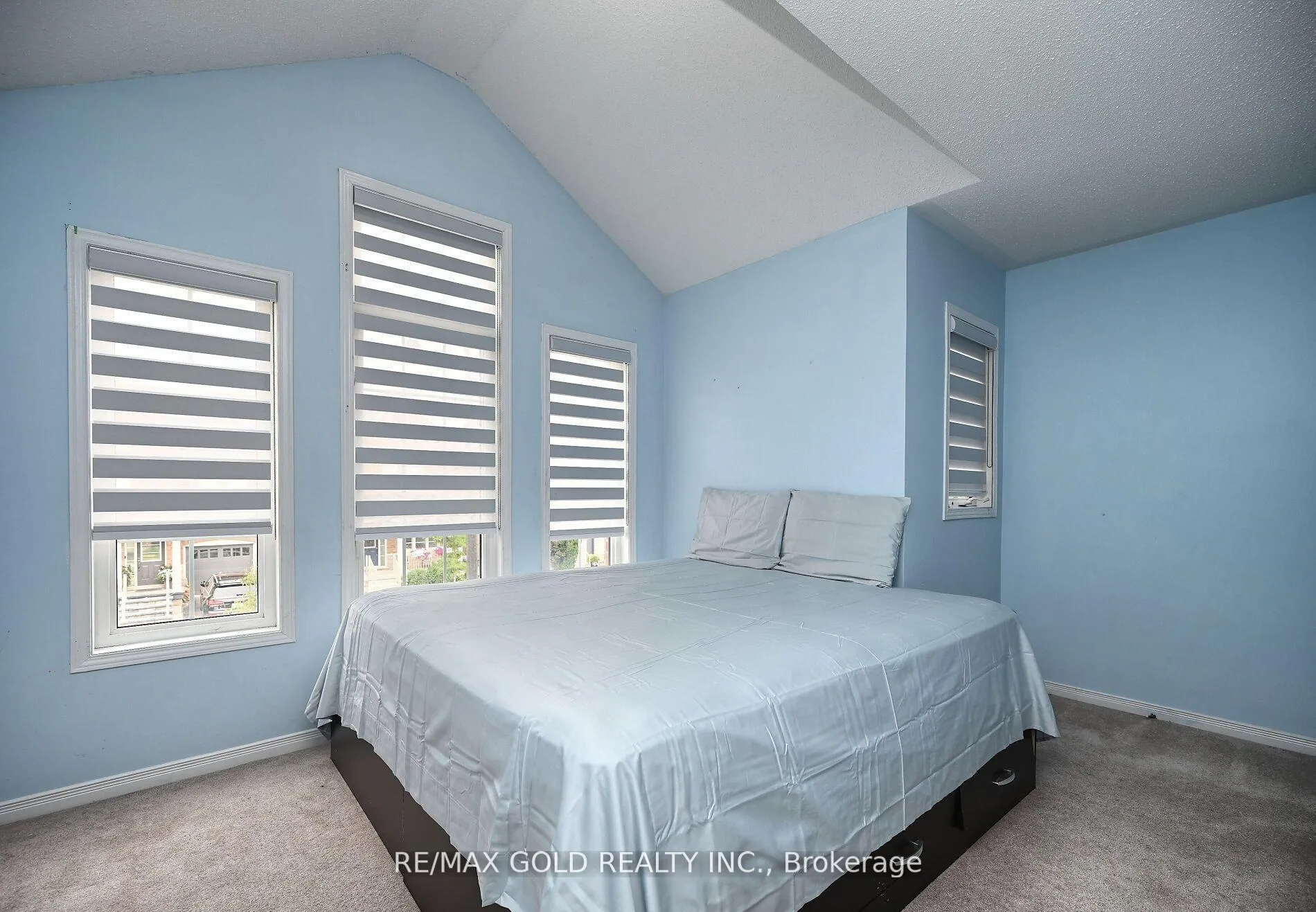 Photo 30 of 96 Ledger Point Crescent, Brampton, Sandringham-Wellington North — HOMEH
