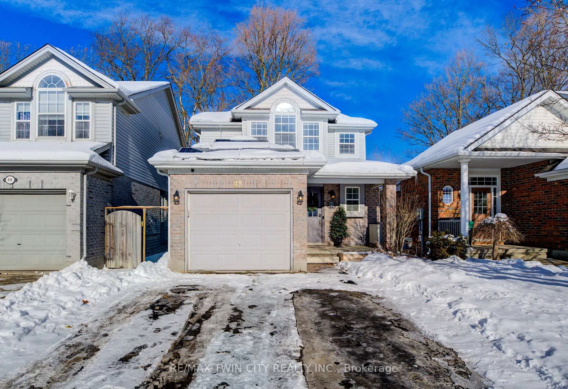 Photo 1 of 48 Karalee Crescent, Cambridge — HOMEH