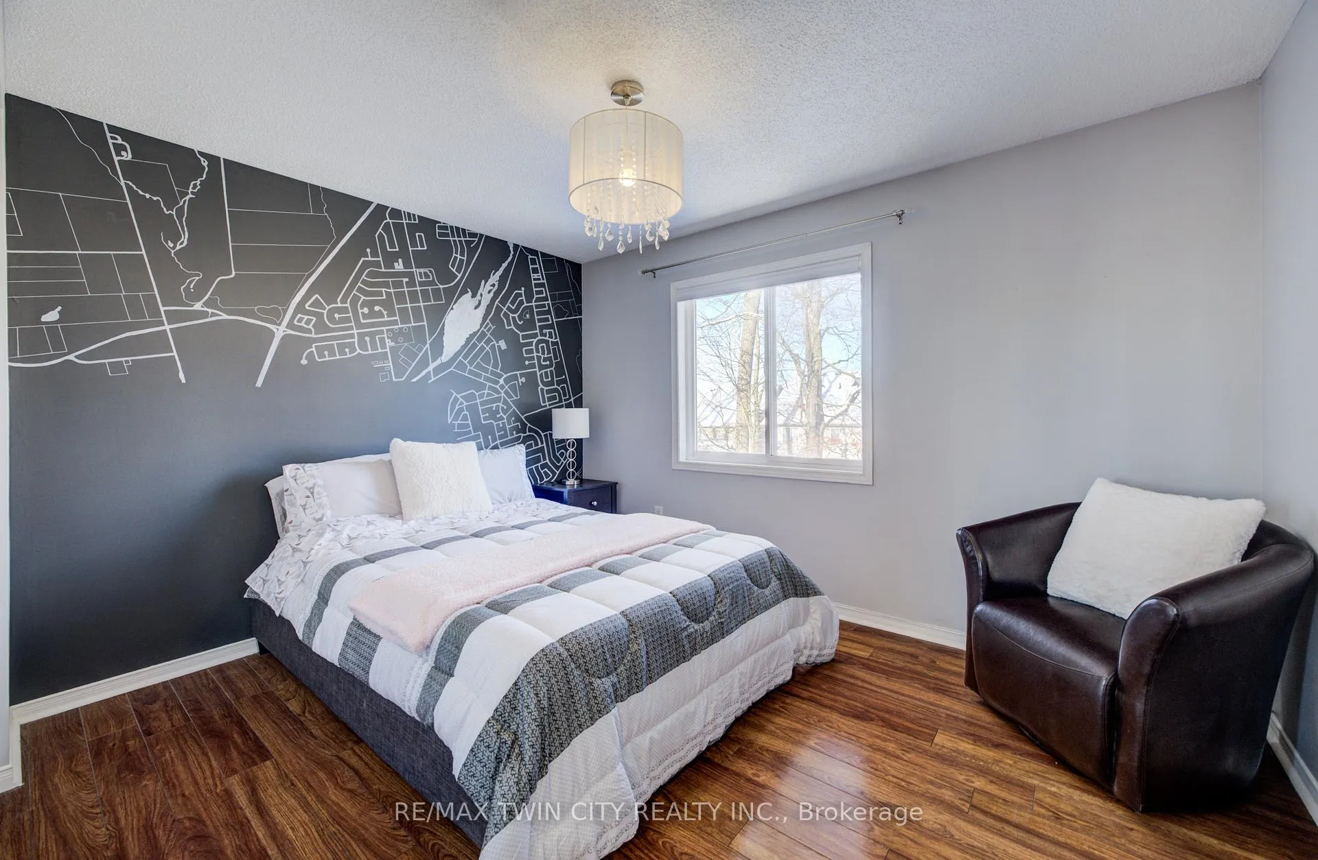 Photo 27 of 48 Karalee Crescent, Cambridge — HOMEH