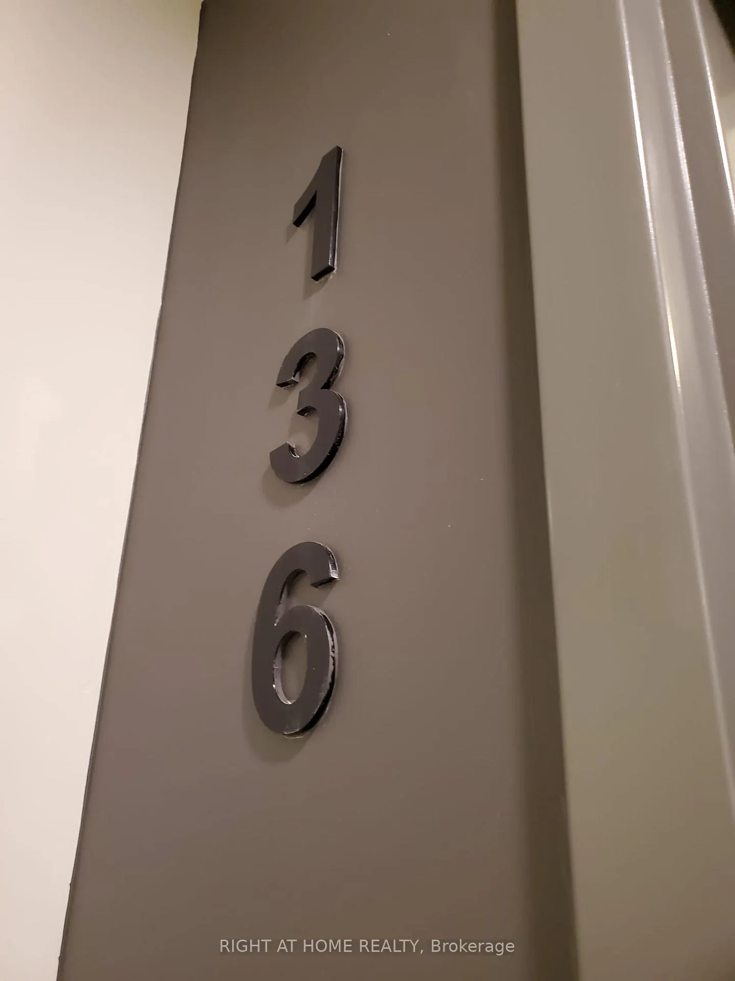 Photo 3 of Unit 136, 110 Fergus Avenue, Kitchener, Stanley Park — HOMEH