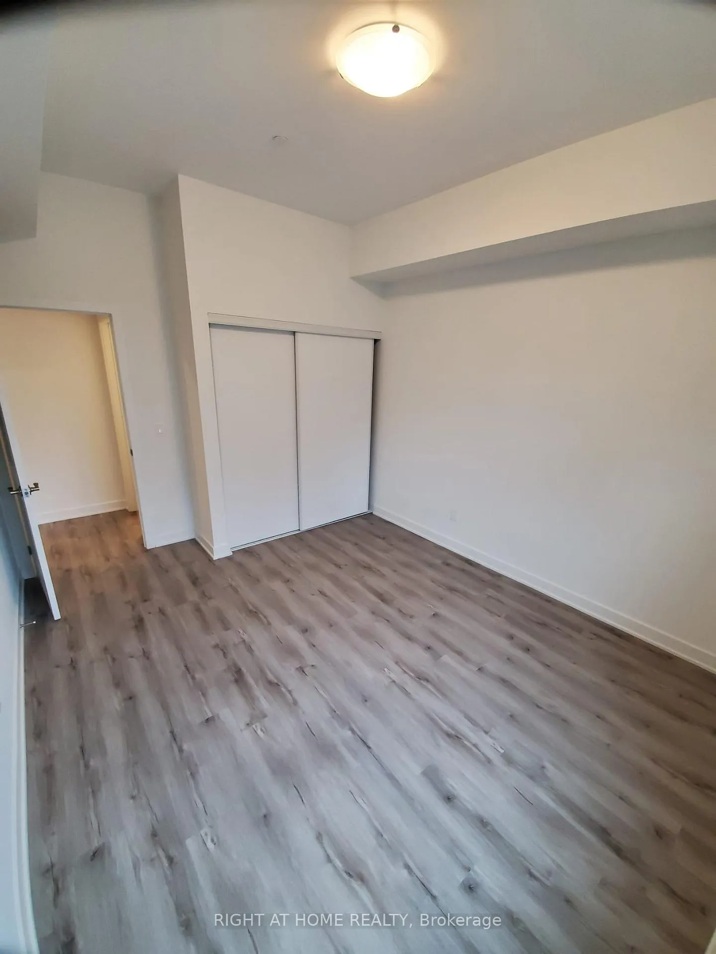 Photo 10 of Unit 136, 110 Fergus Avenue, Kitchener, Stanley Park — HOMEH