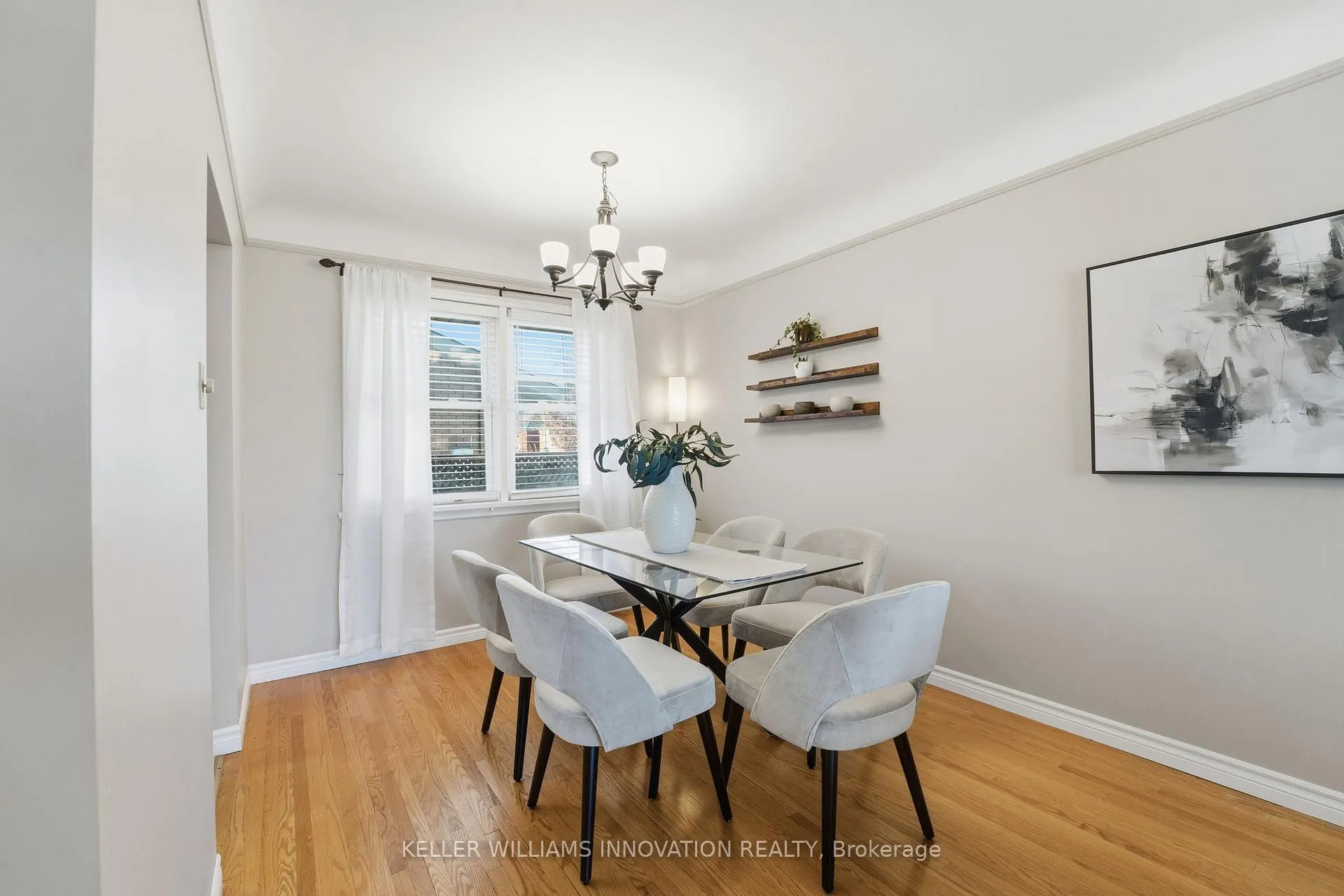 Photo 4 of 11 Kensington Avenue, Kitchener — HOMEH