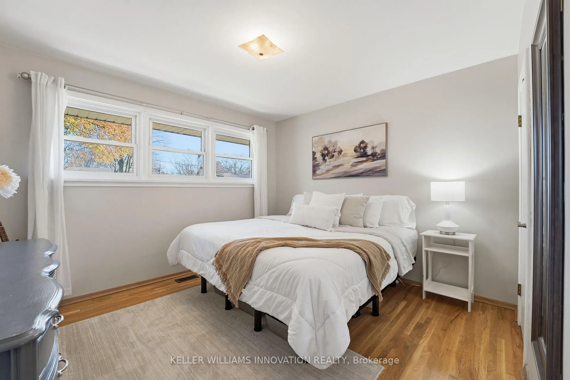 Photo 7 of 11 Kensington Avenue, Kitchener — HOMEH