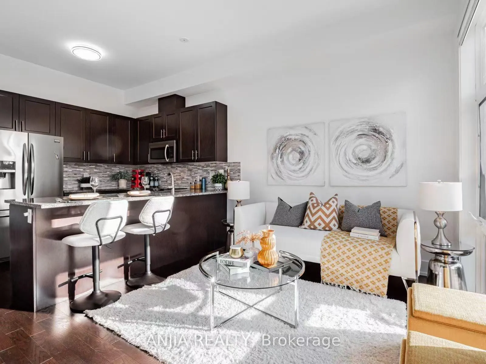 Photo 10 of 9140 Bathurst Street, Vaughan, Patterson — HOMEH
