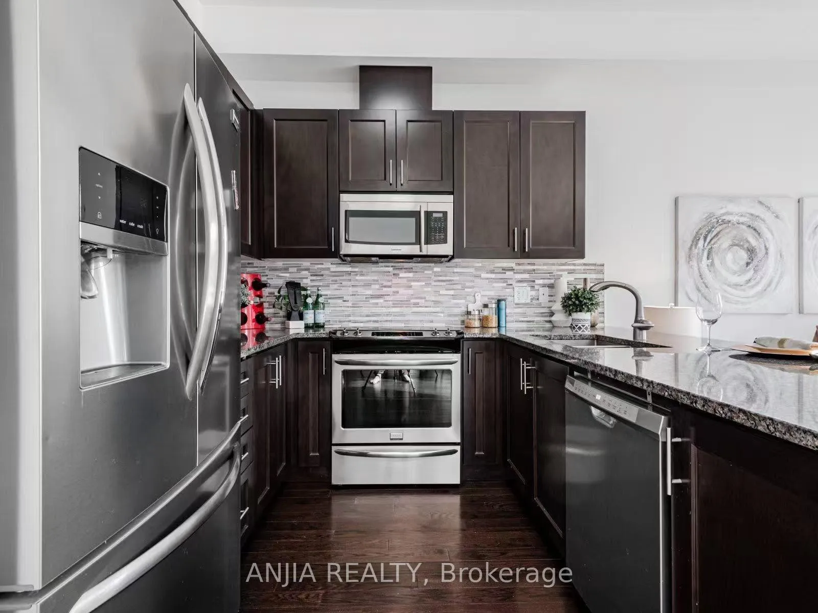 Photo 14 of 9140 Bathurst Street, Vaughan, Patterson — HOMEH