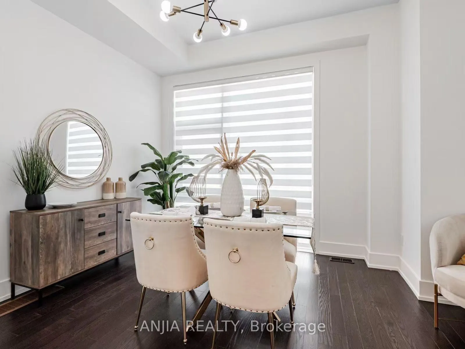 Photo 16 of 9140 Bathurst Street, Vaughan, Patterson — HOMEH