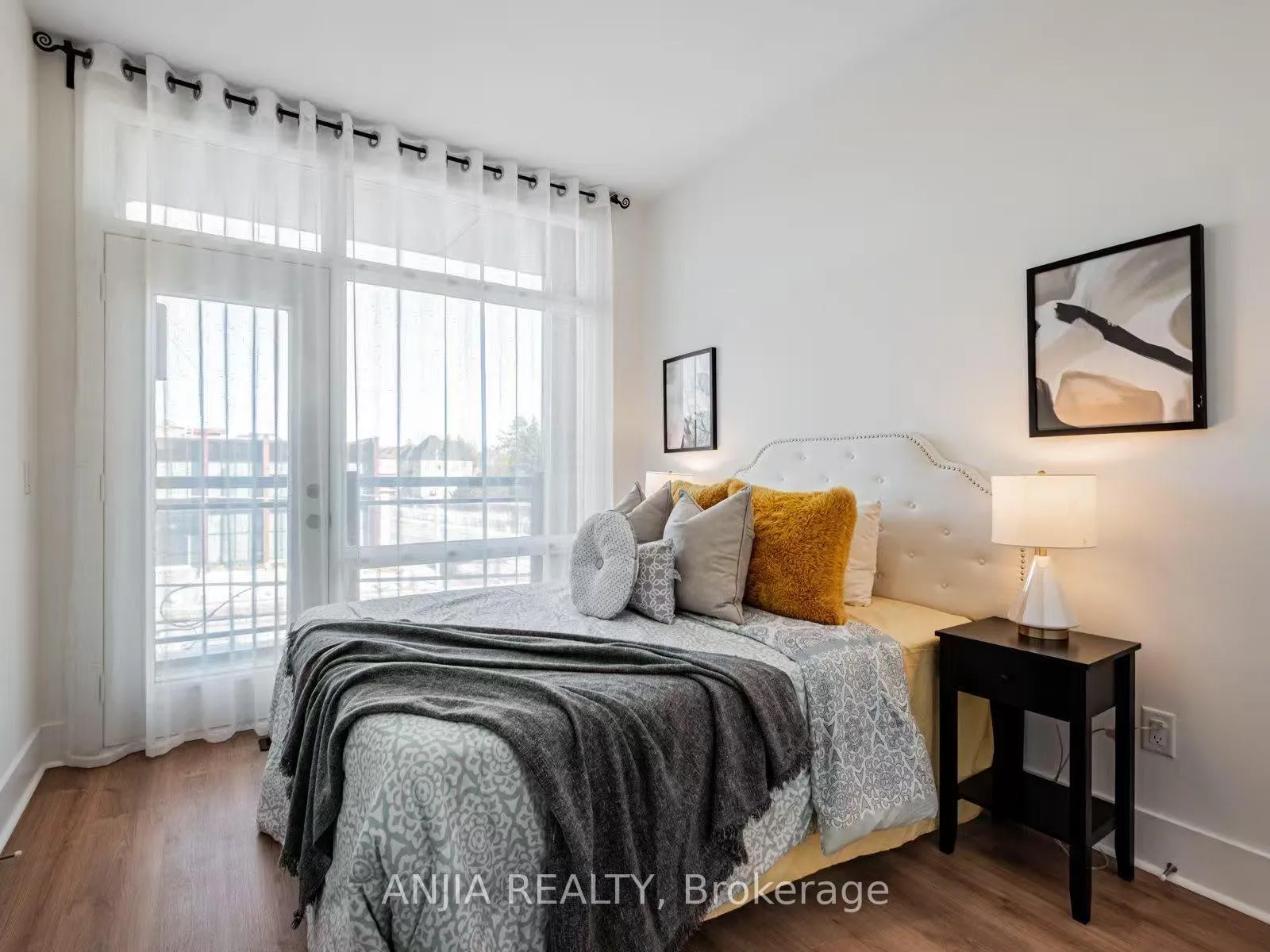 Photo 22 of 9140 Bathurst Street, Vaughan, Patterson — HOMEH