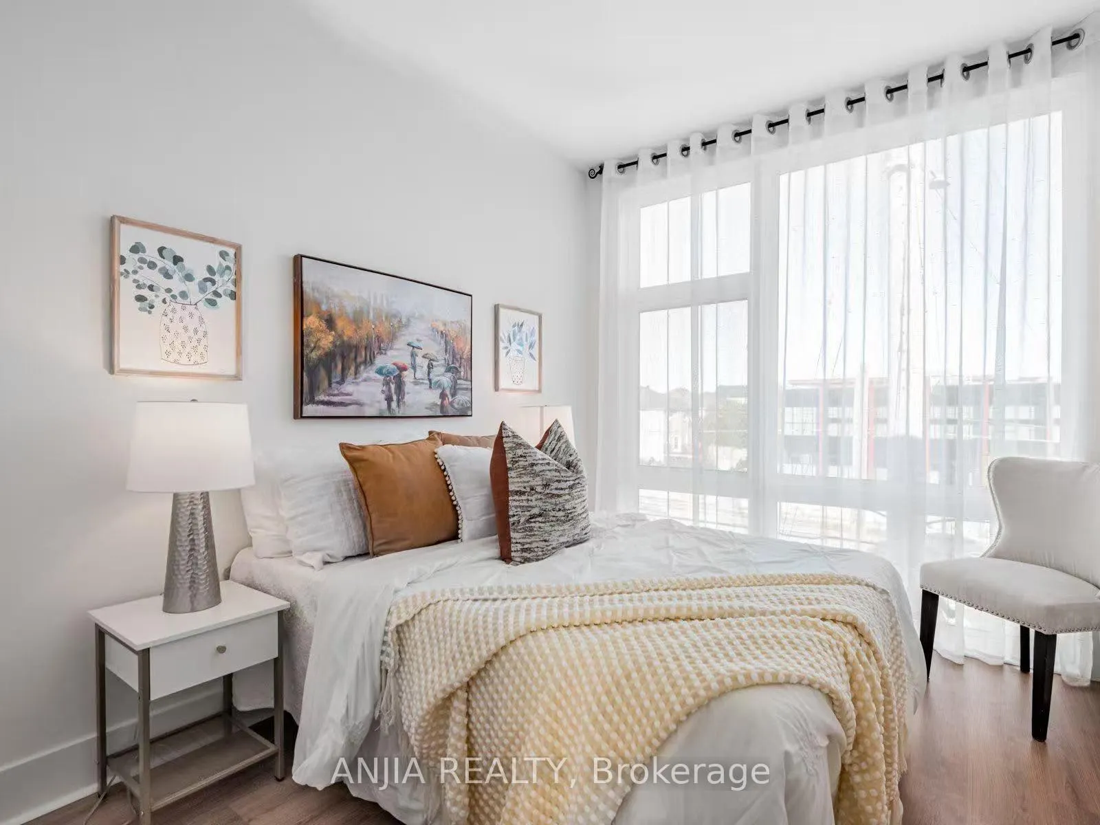 Photo 24 of 9140 Bathurst Street, Vaughan, Patterson — HOMEH