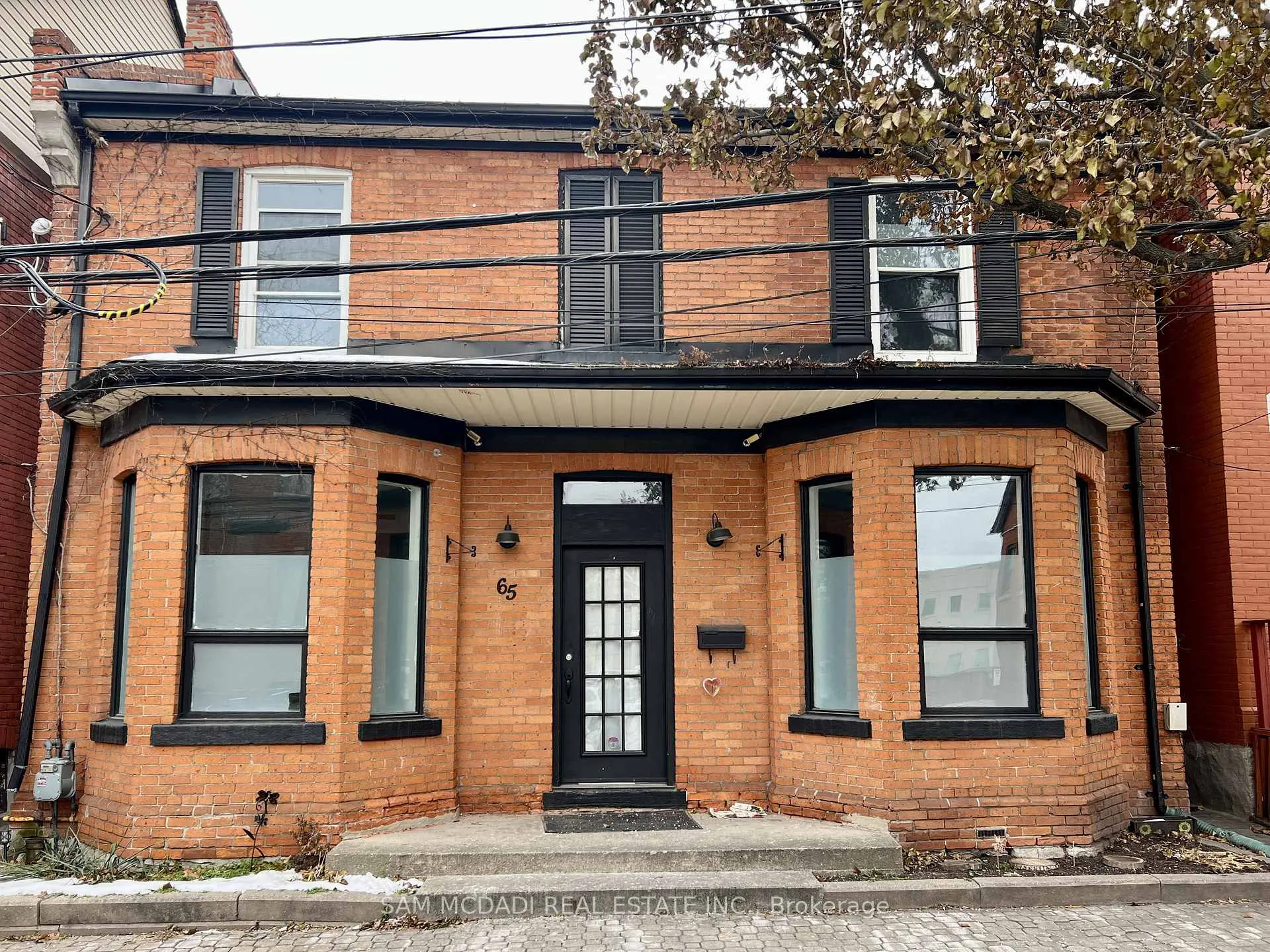 Photo 4 of 65 Walnut Street S, Hamilton, Corktown — HOMEH