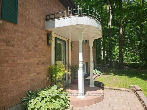 Photo 7 of 31 Lakeview Crescent E, Tiny, Rural Tiny — HOMEH