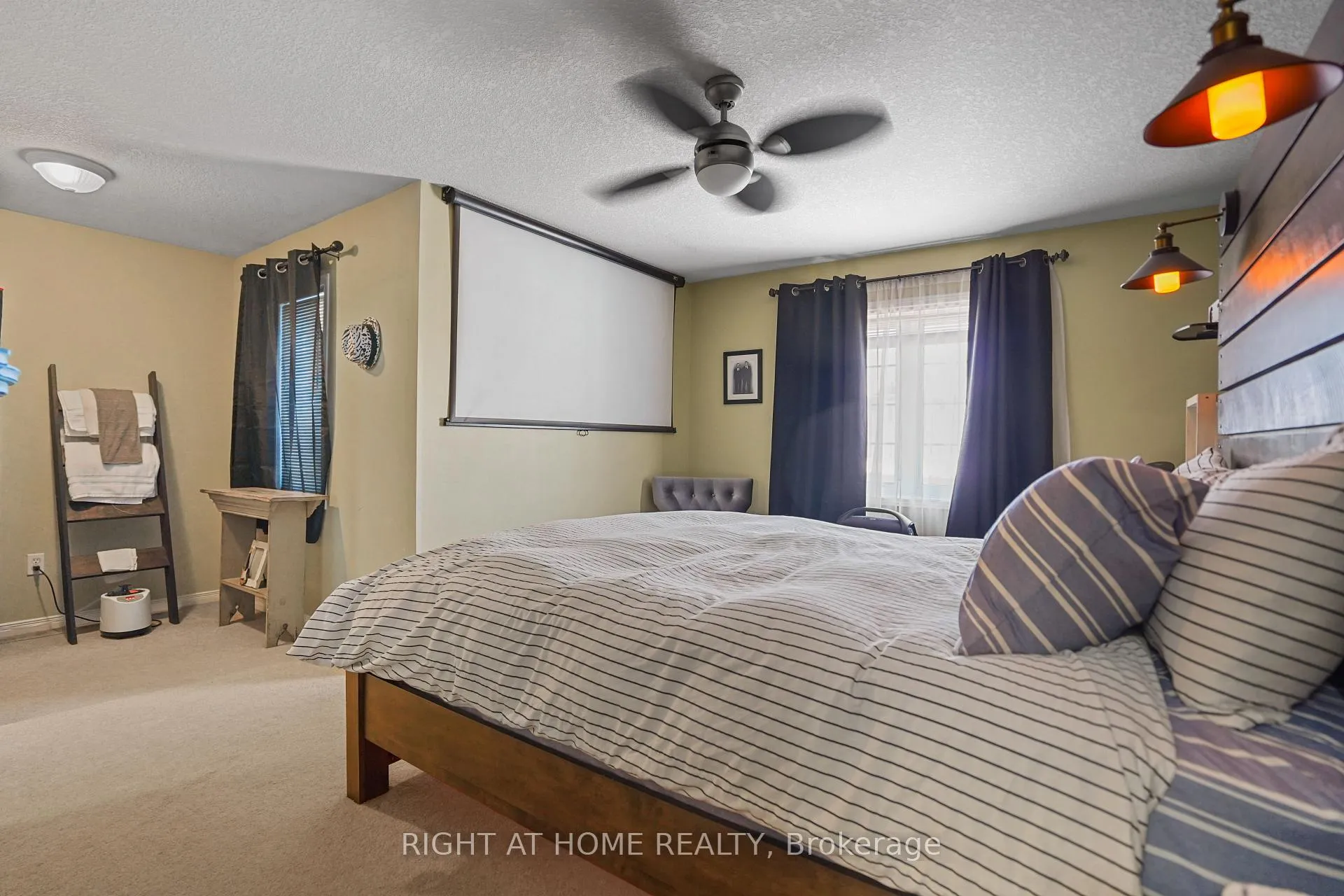 Photo 14 of 153 Donnenwerth Drive, Kitchener — HOMEH