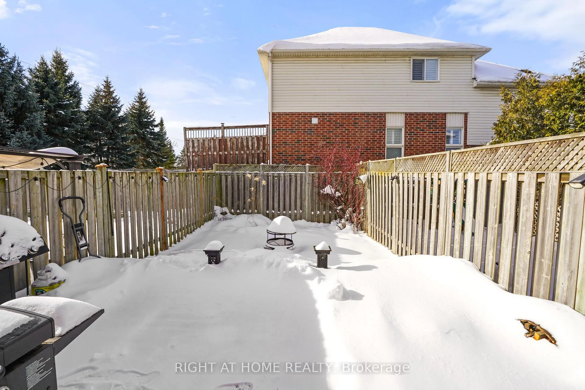 Photo 22 of 153 Donnenwerth Drive, Kitchener — HOMEH