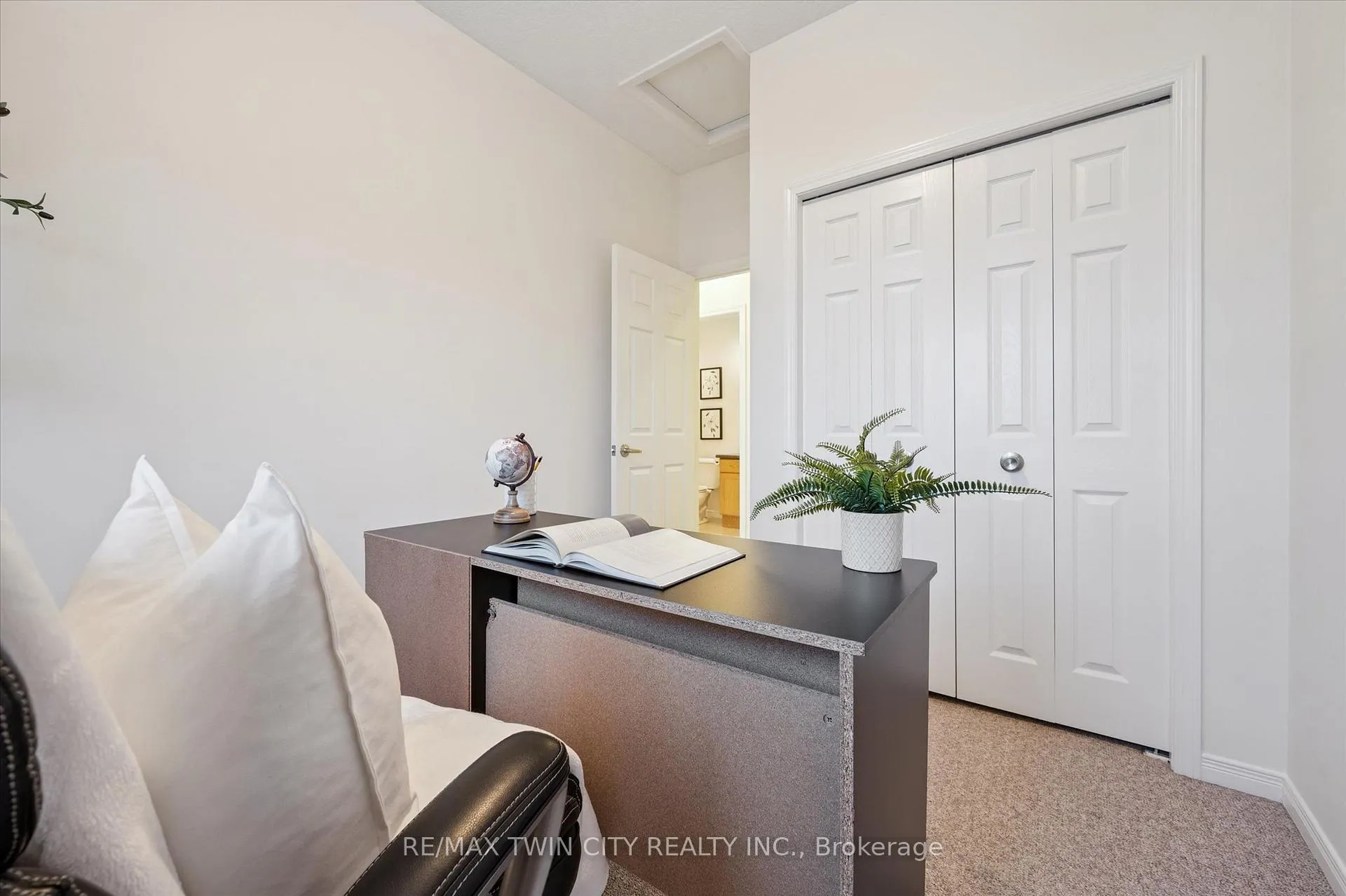 Photo 29 of 268 Parkvale Drive, Kitchener — HOMEH