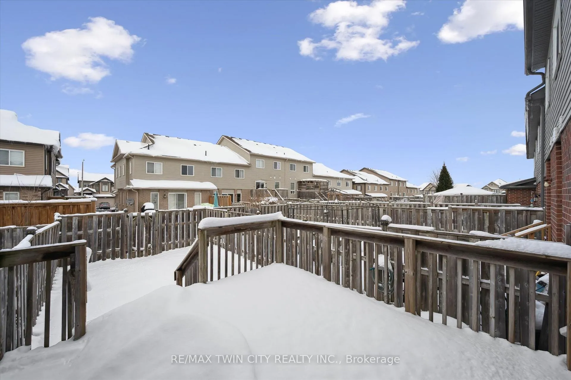 Photo 34 of 268 Parkvale Drive, Kitchener — HOMEH