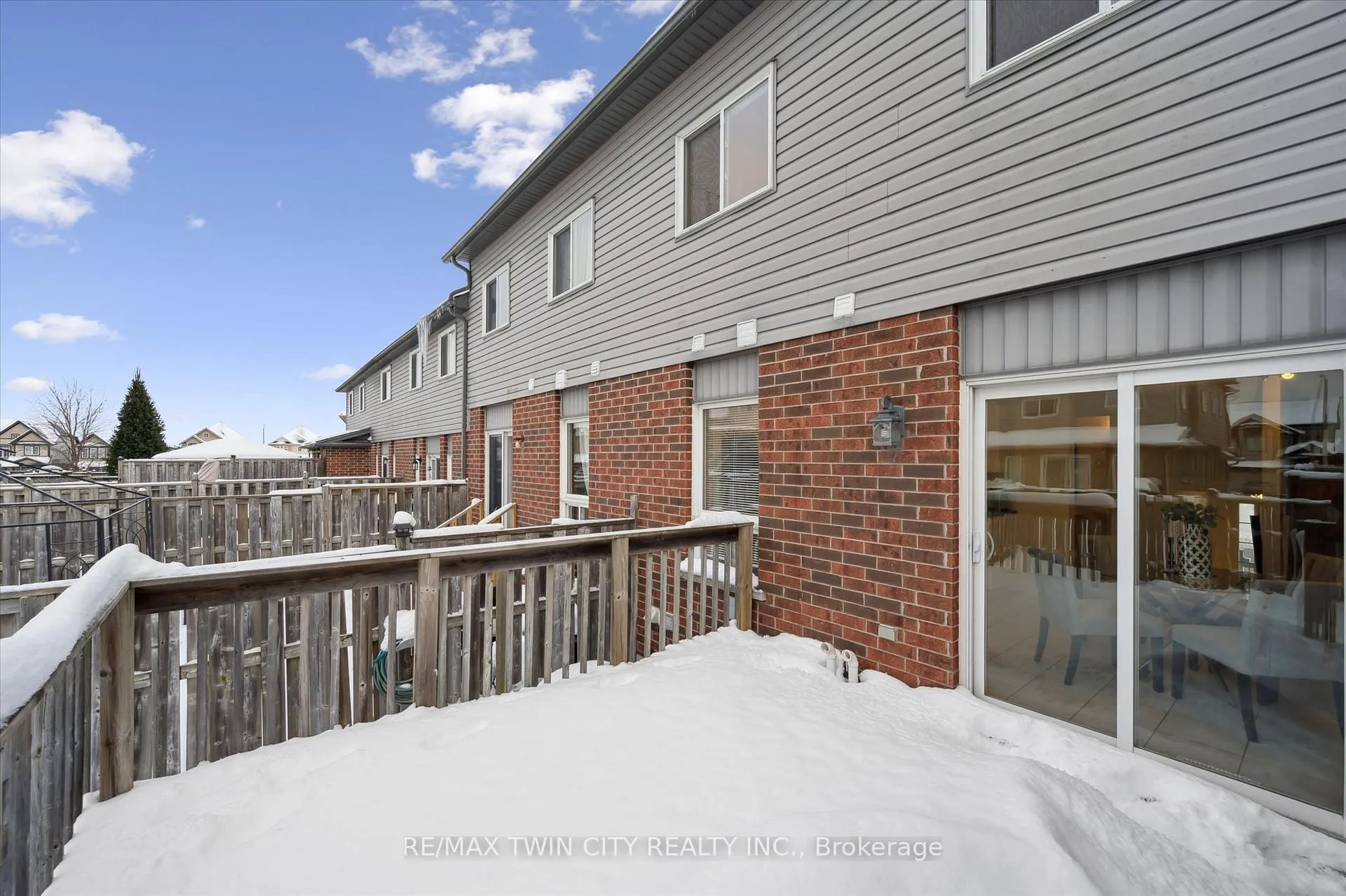 Photo 35 of 268 Parkvale Drive, Kitchener — HOMEH