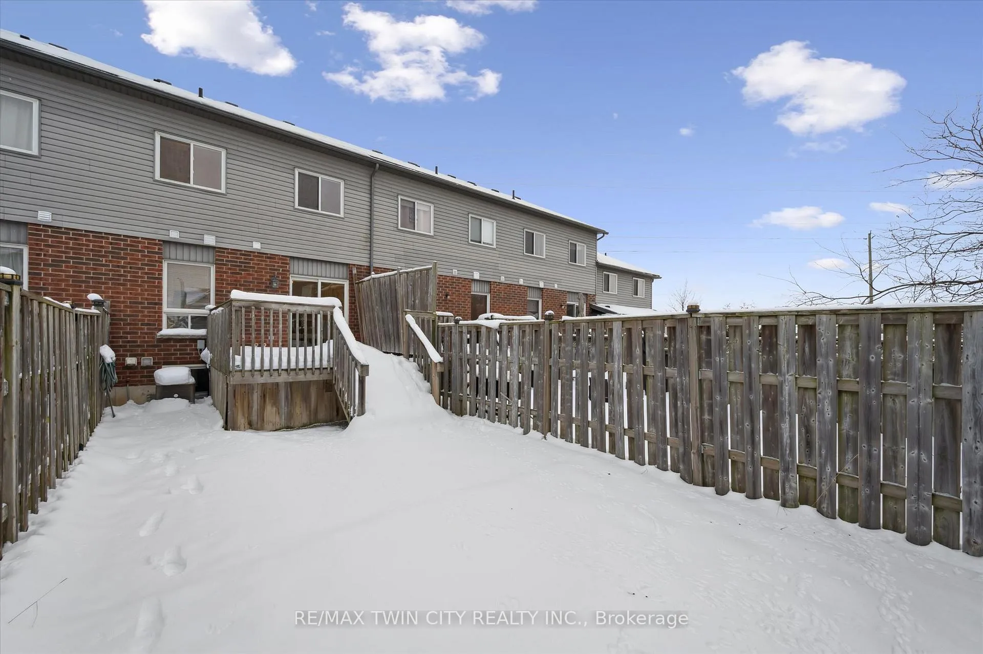 Photo 38 of 268 Parkvale Drive, Kitchener — HOMEH