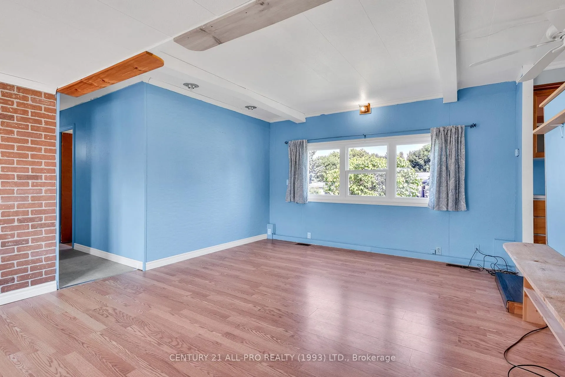 Photo 7 of 24 Hillview Drive, Hamilton Township, Rural Hamilton — HOMEH