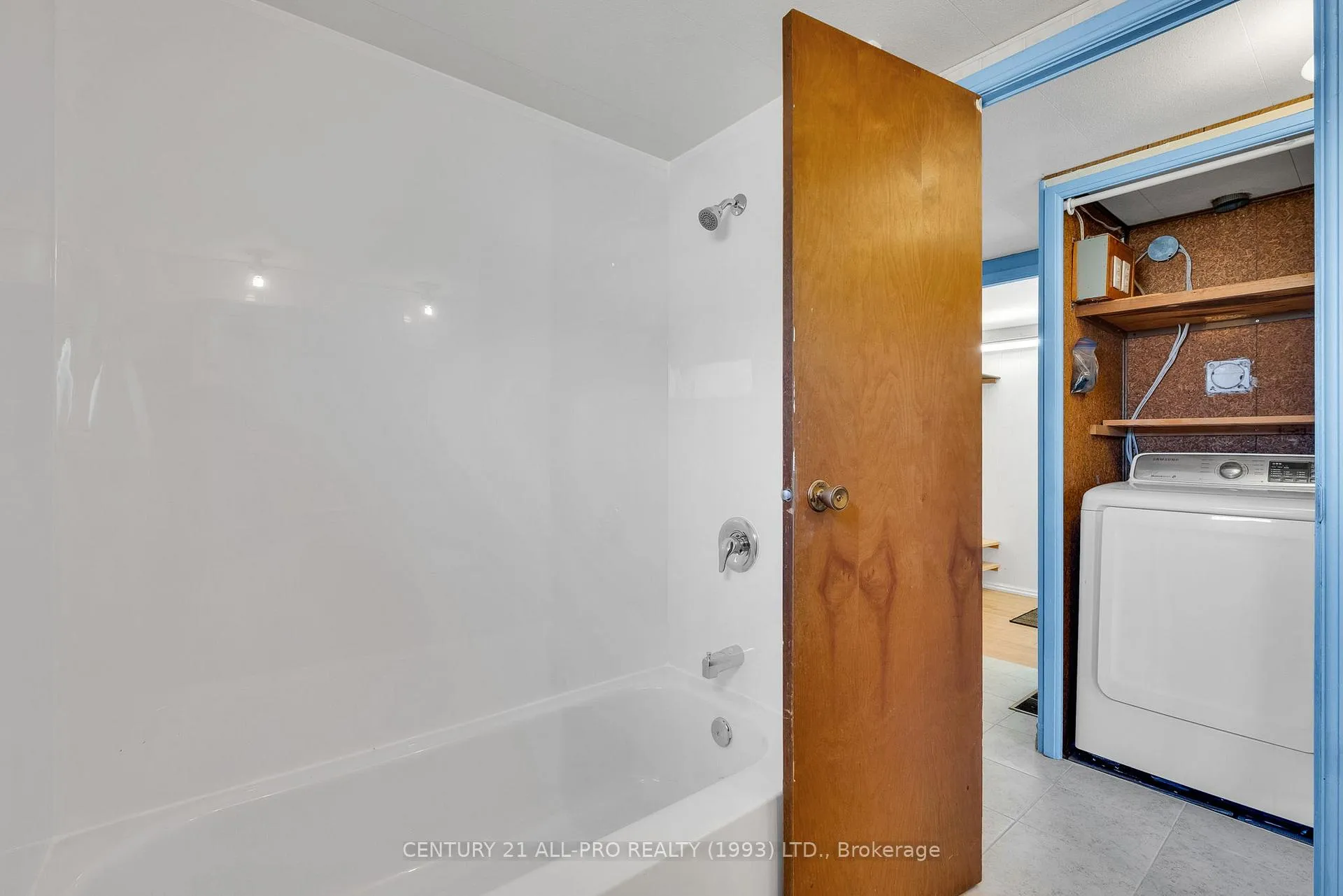 Photo 23 of 24 Hillview Drive, Hamilton Township, Rural Hamilton — HOMEH