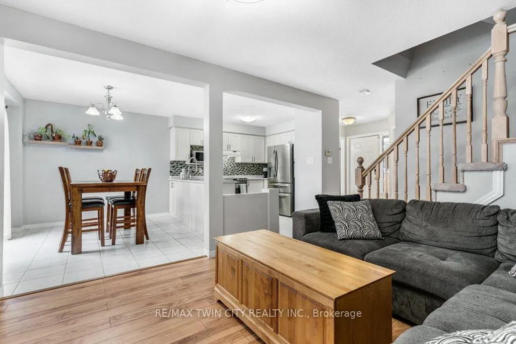 Photo 6 of 102 Marston Crescent, Cambridge, Hespeler Village — HOMEH